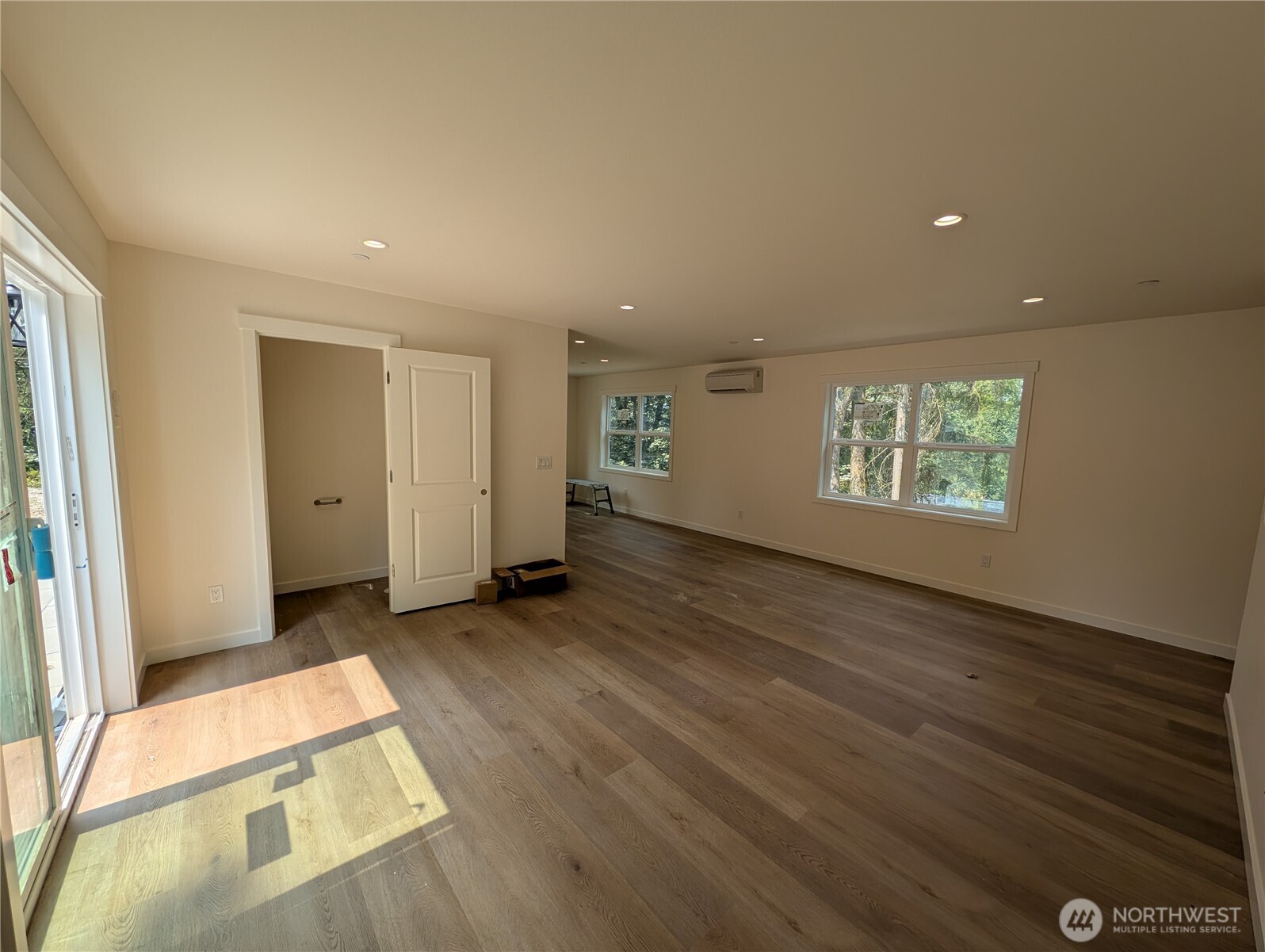4178 Brays Way Property Photo 3