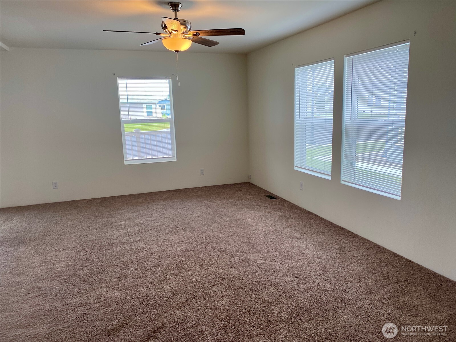1701 E Burr Avenue Ct 51 Property Photo 13