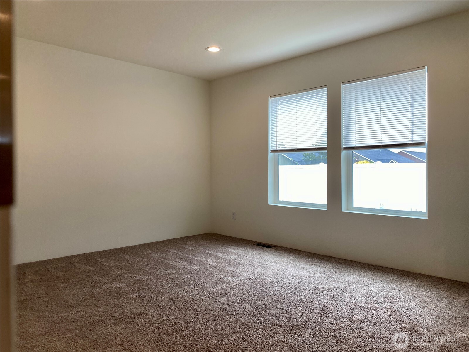 1701 E Burr Avenue Ct 51 Property Photo 28