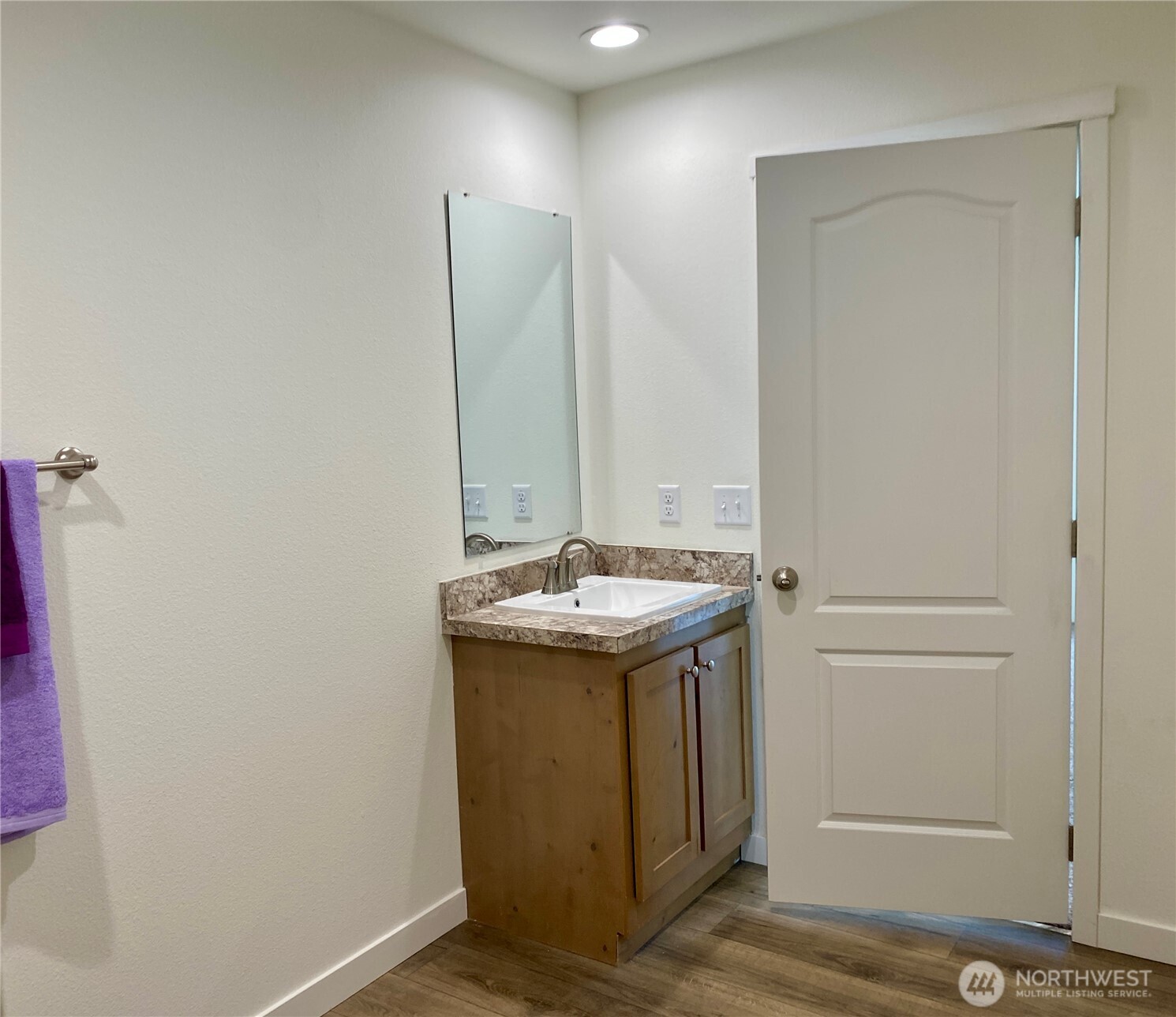 1701 E Burr Avenue Ct 51 Property Photo 31