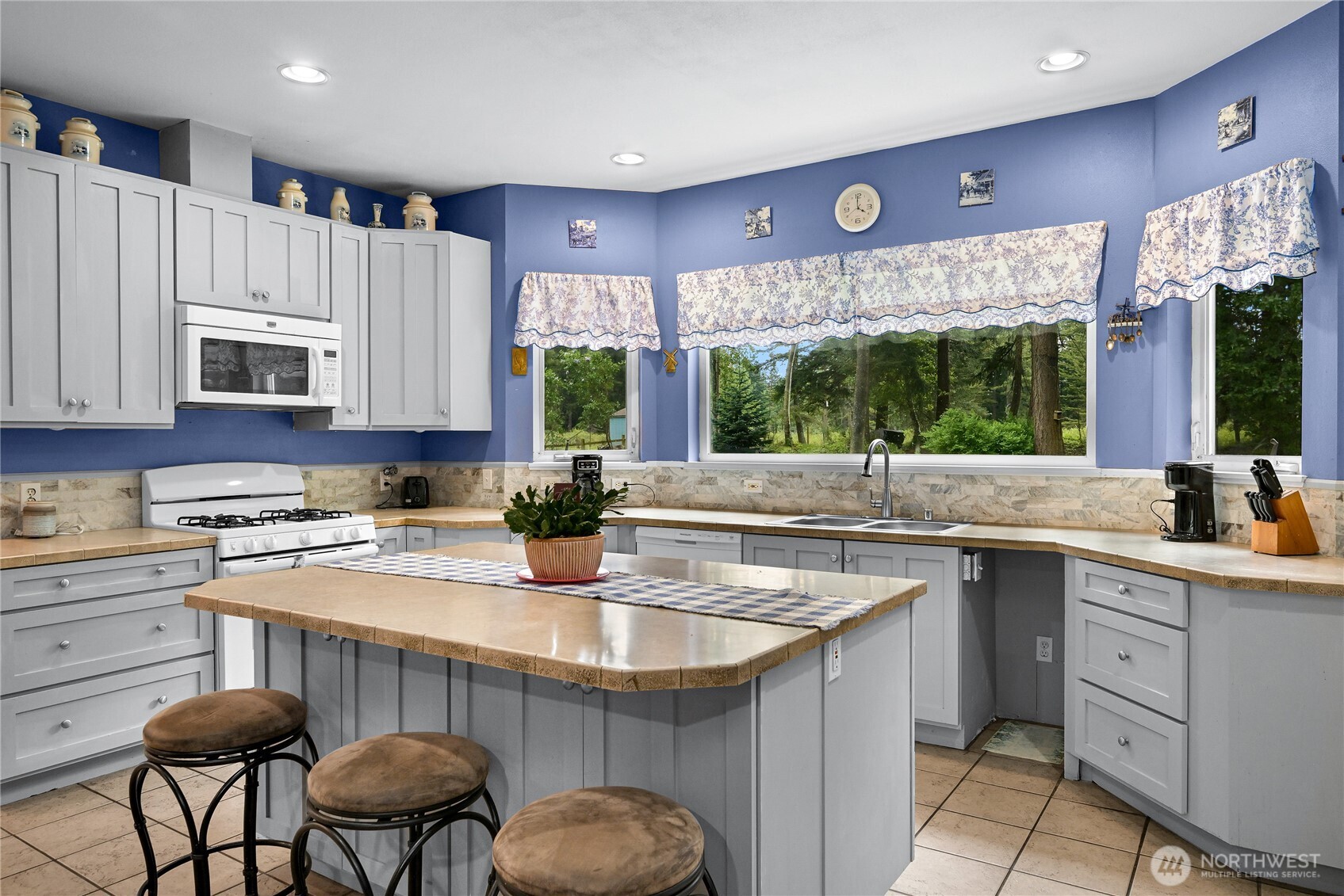 9954 Peace Road Property Photo 13