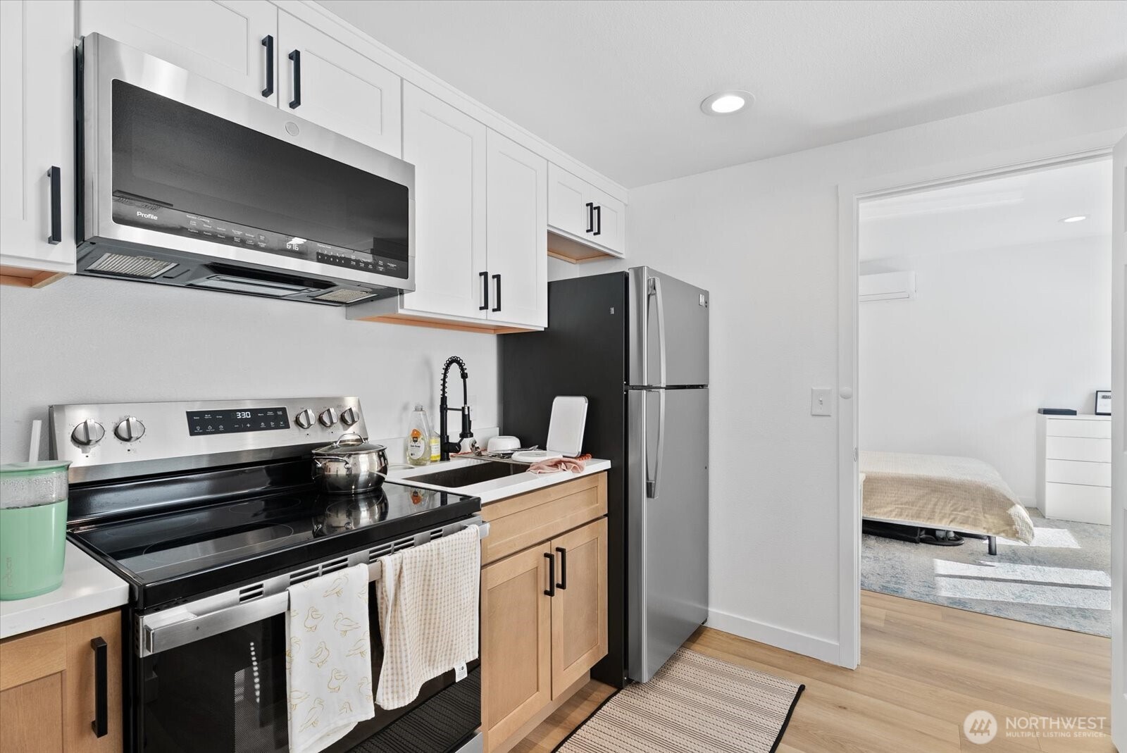 538 Railroad Avenue Property Photo 8