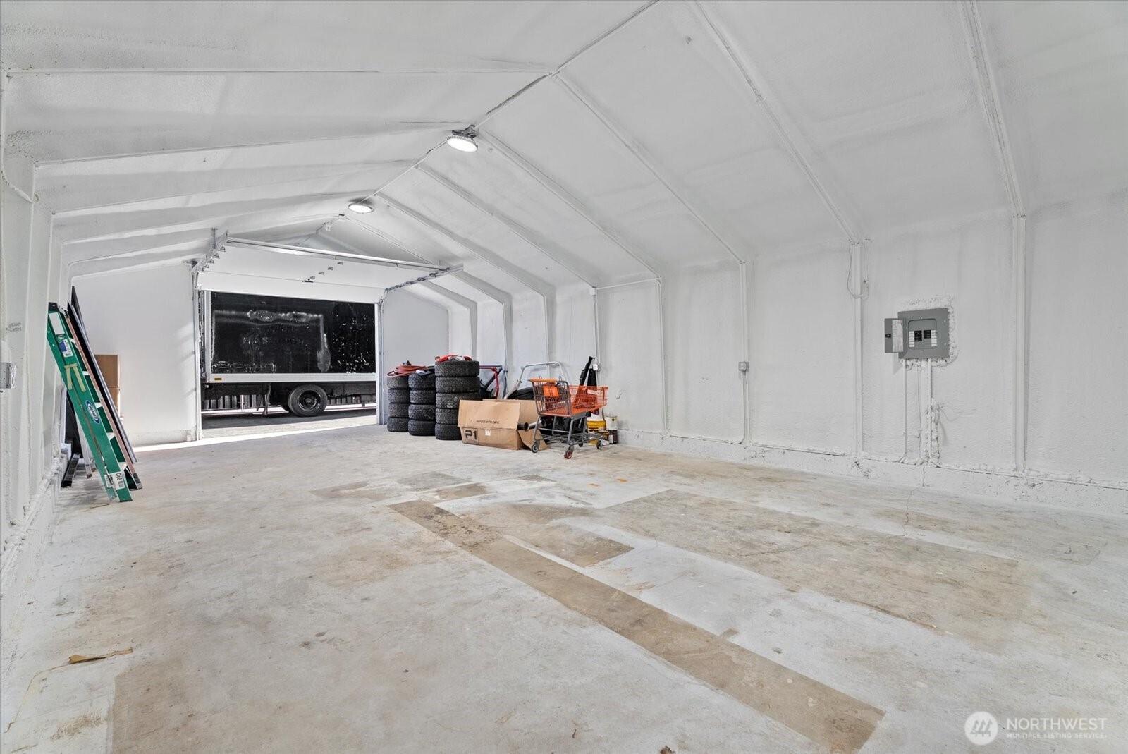 538 Railroad Avenue Property Photo 20