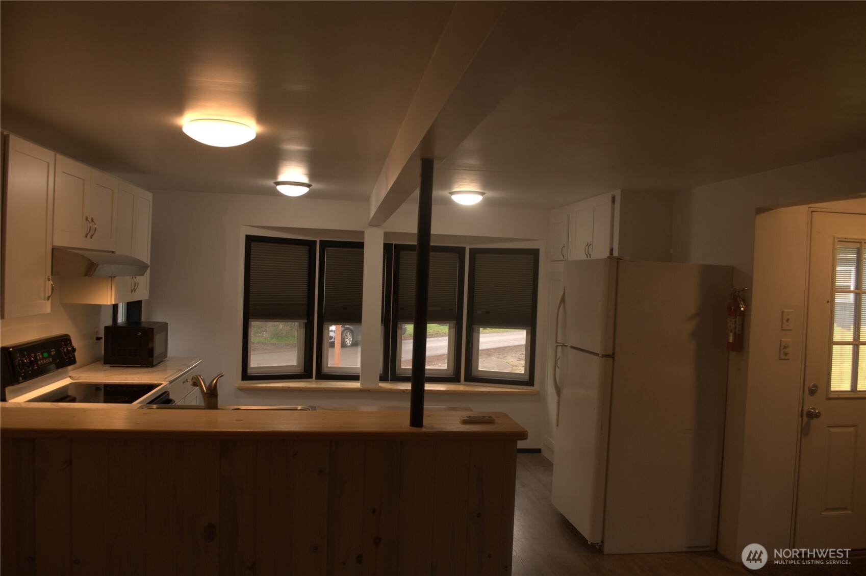 7136 Portal Way Property Photo 17