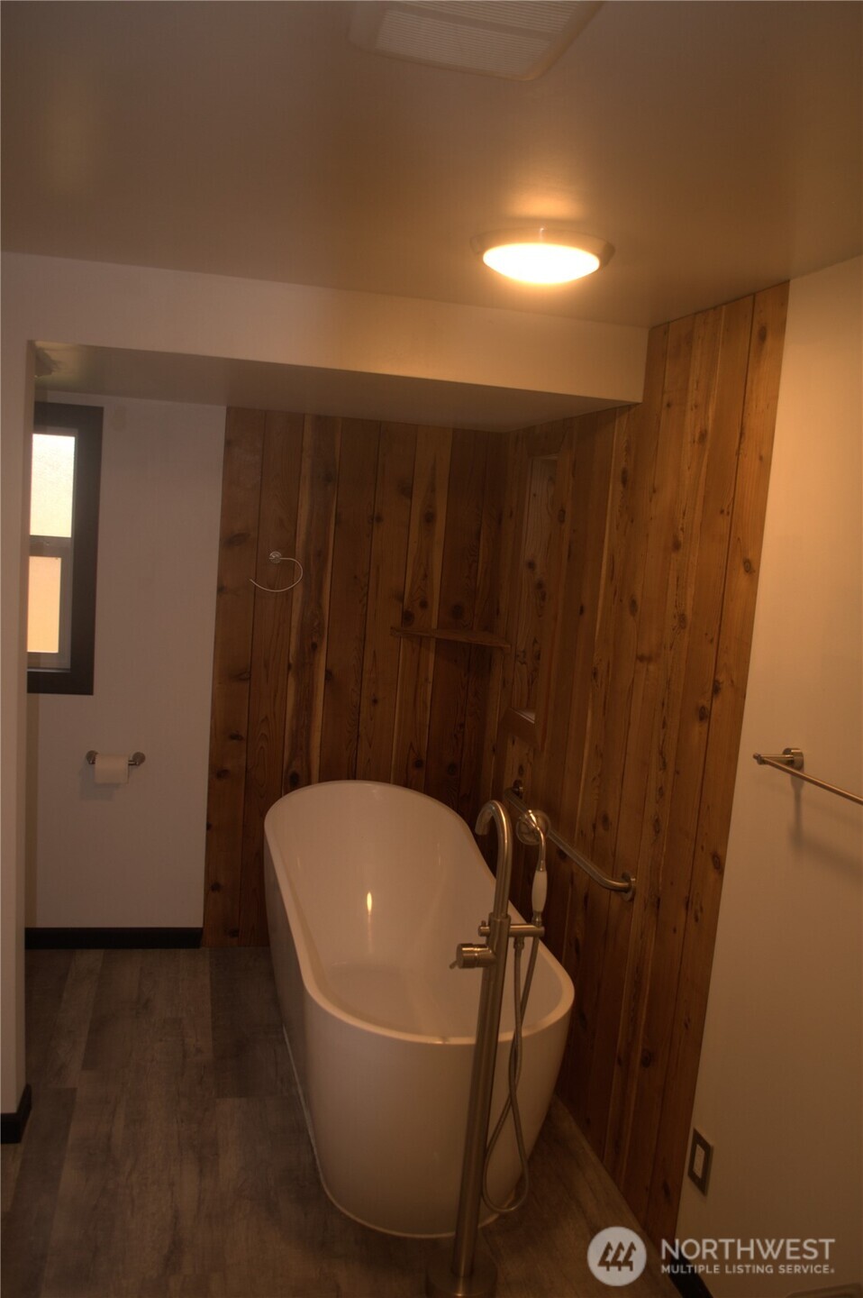 7136 Portal Way Property Photo 21
