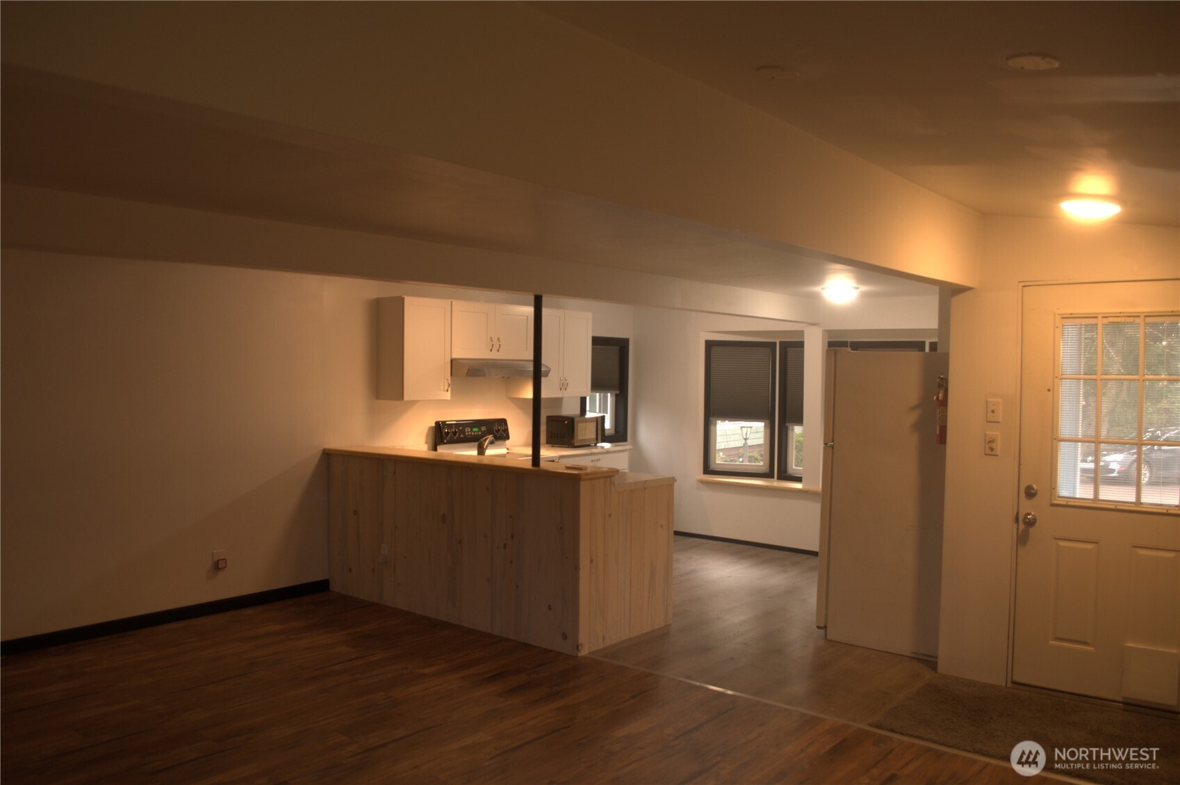 7136 Portal Way Property Photo 30