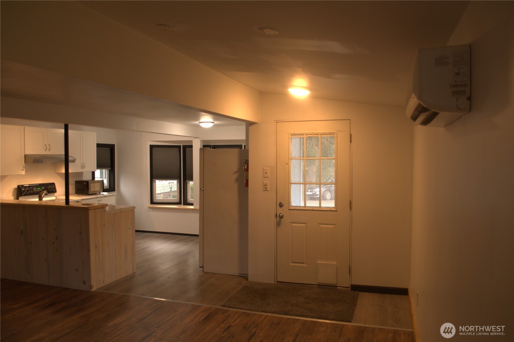 7136 Portal Way Property Photo 31