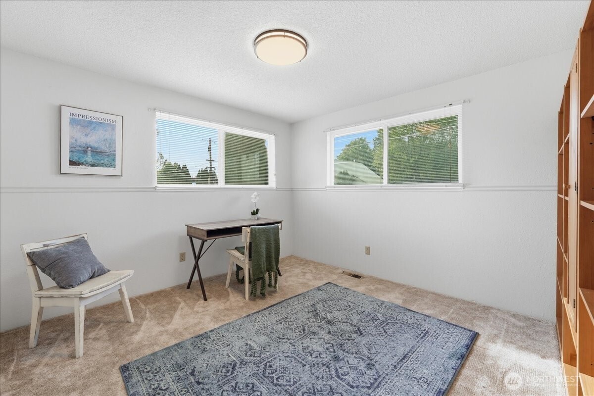 309 W Walnut Street Property Photo 13