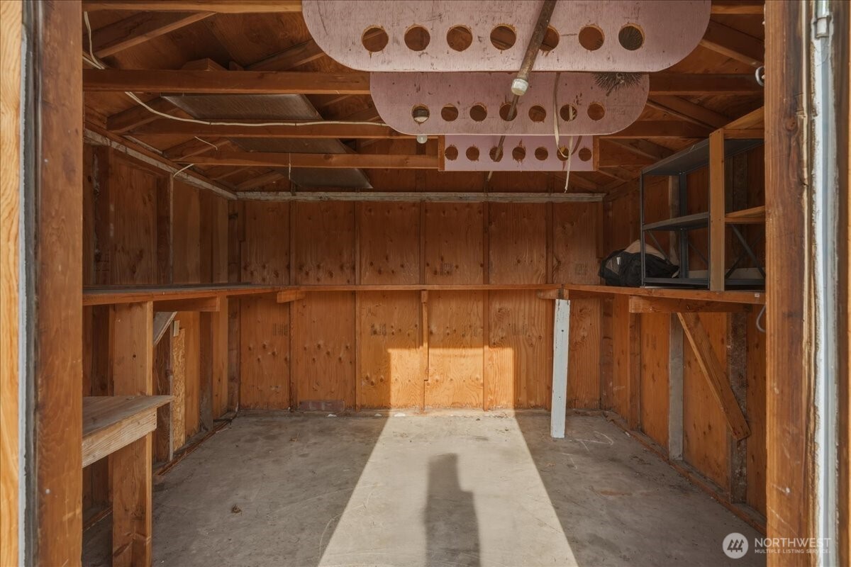 309 W Walnut Street Property Photo 24