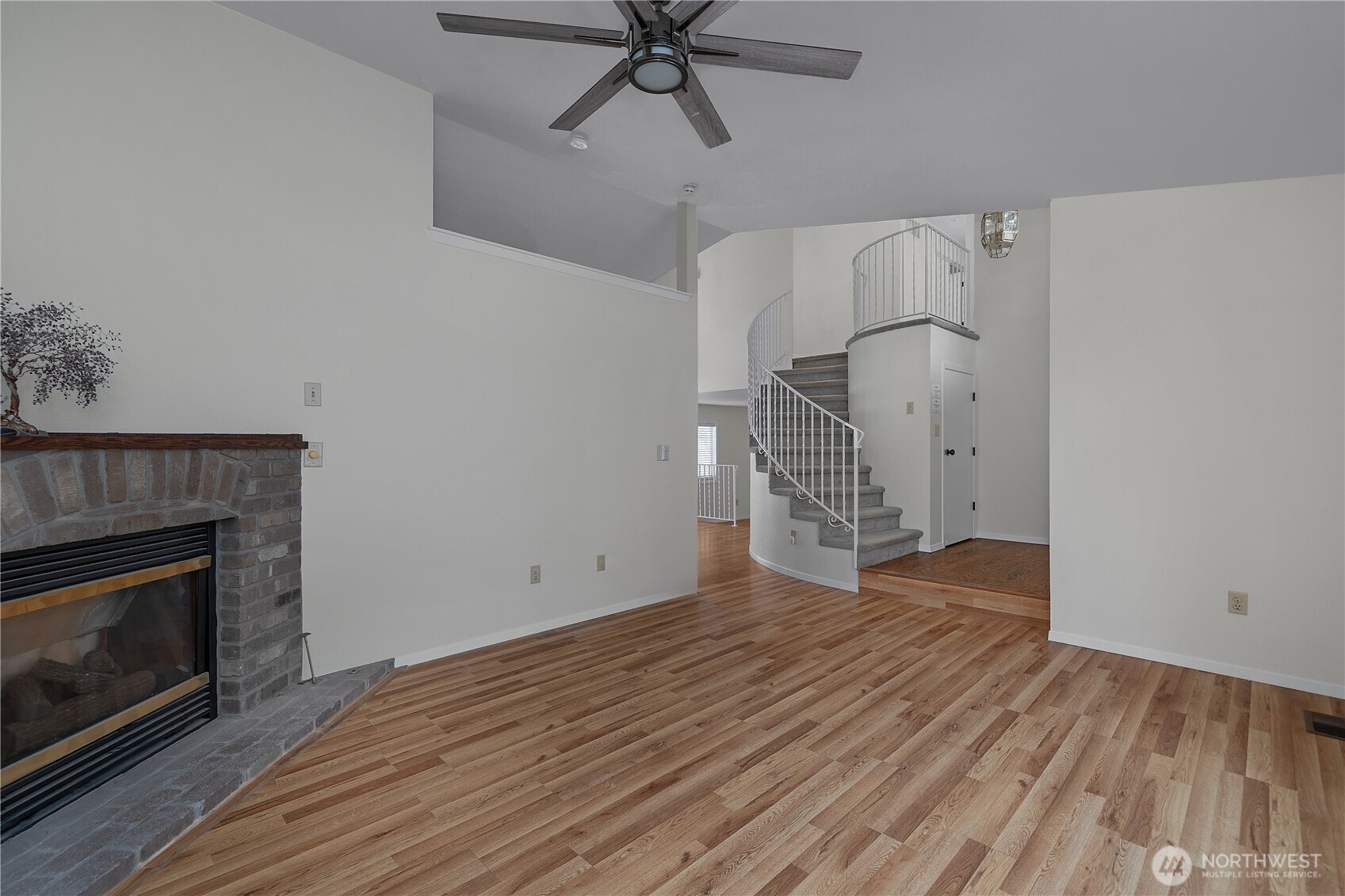 20711 1st Avenue Property Photo 8