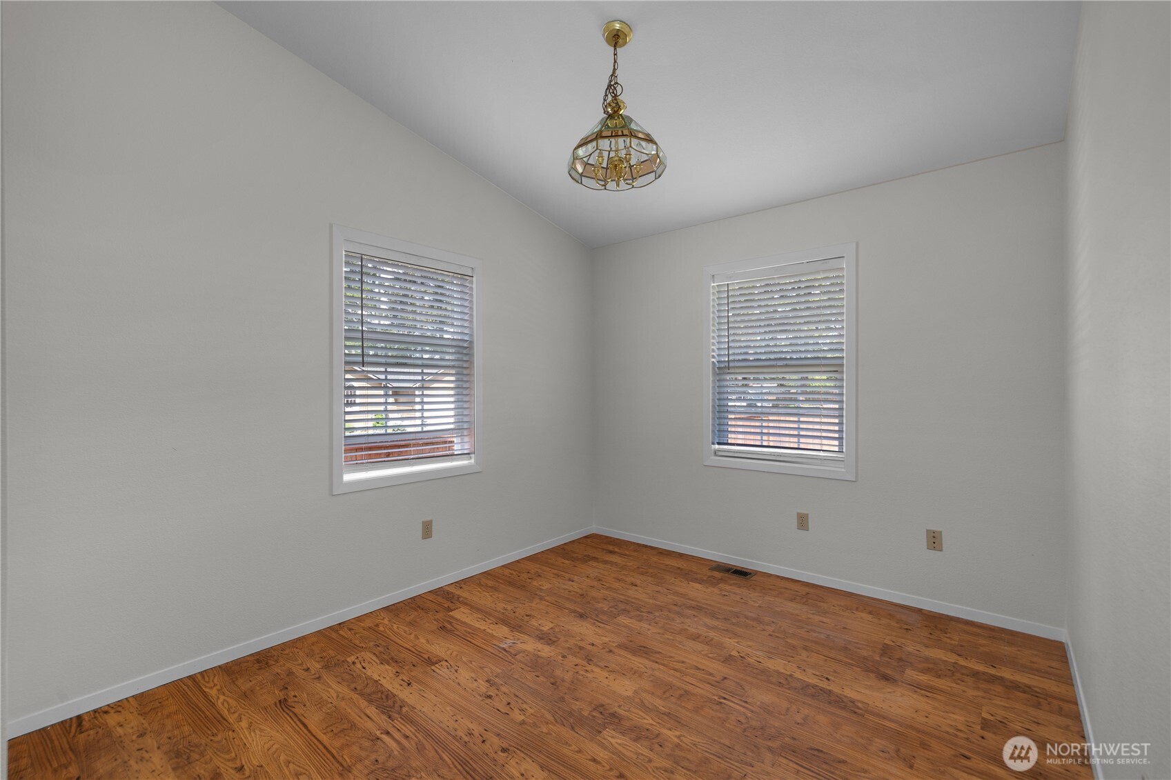 20711 1st Avenue Property Photo 19