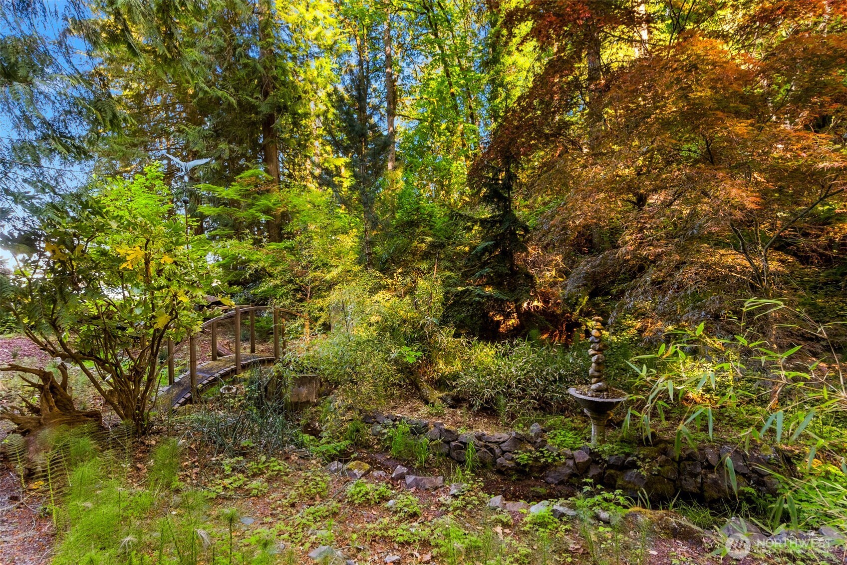 4736 Cooper Point Road Property Photo 32