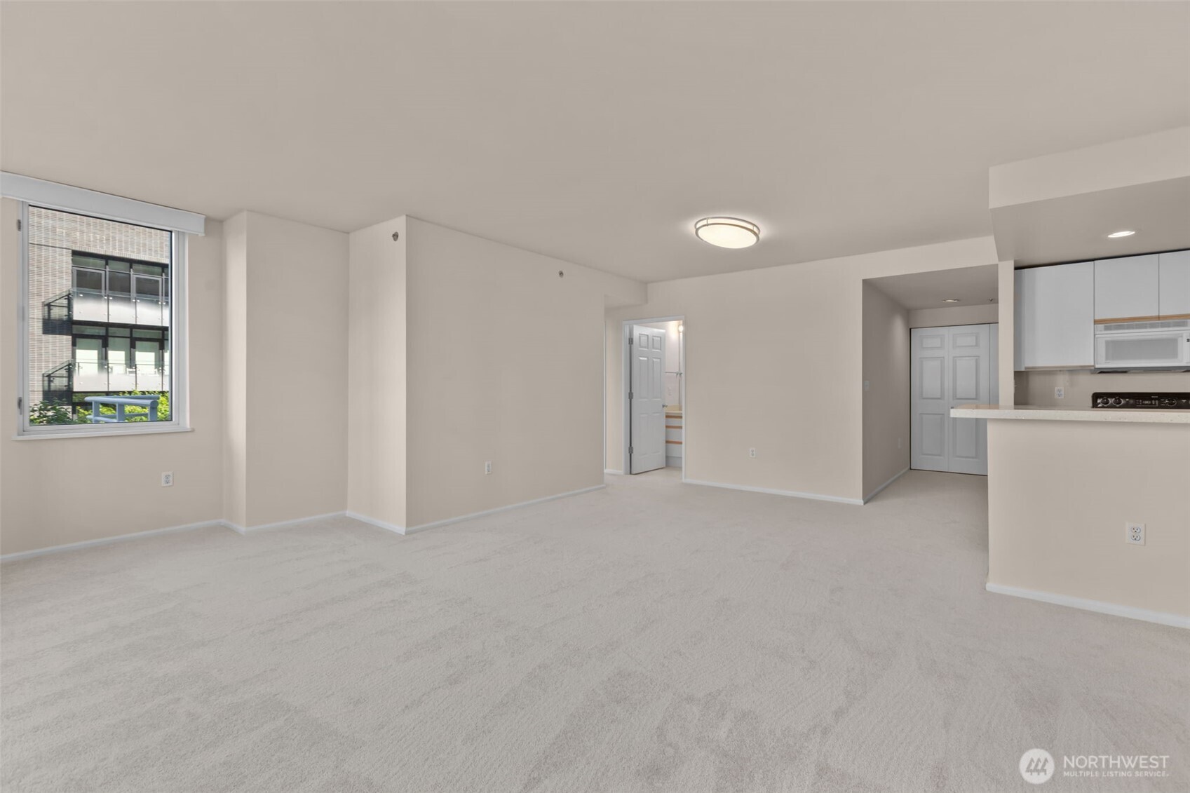 2600 2nd Avenue 503 Property Photo 6