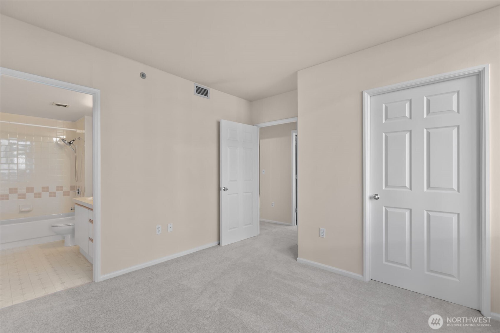 2600 2nd Avenue 503 Property Photo 14
