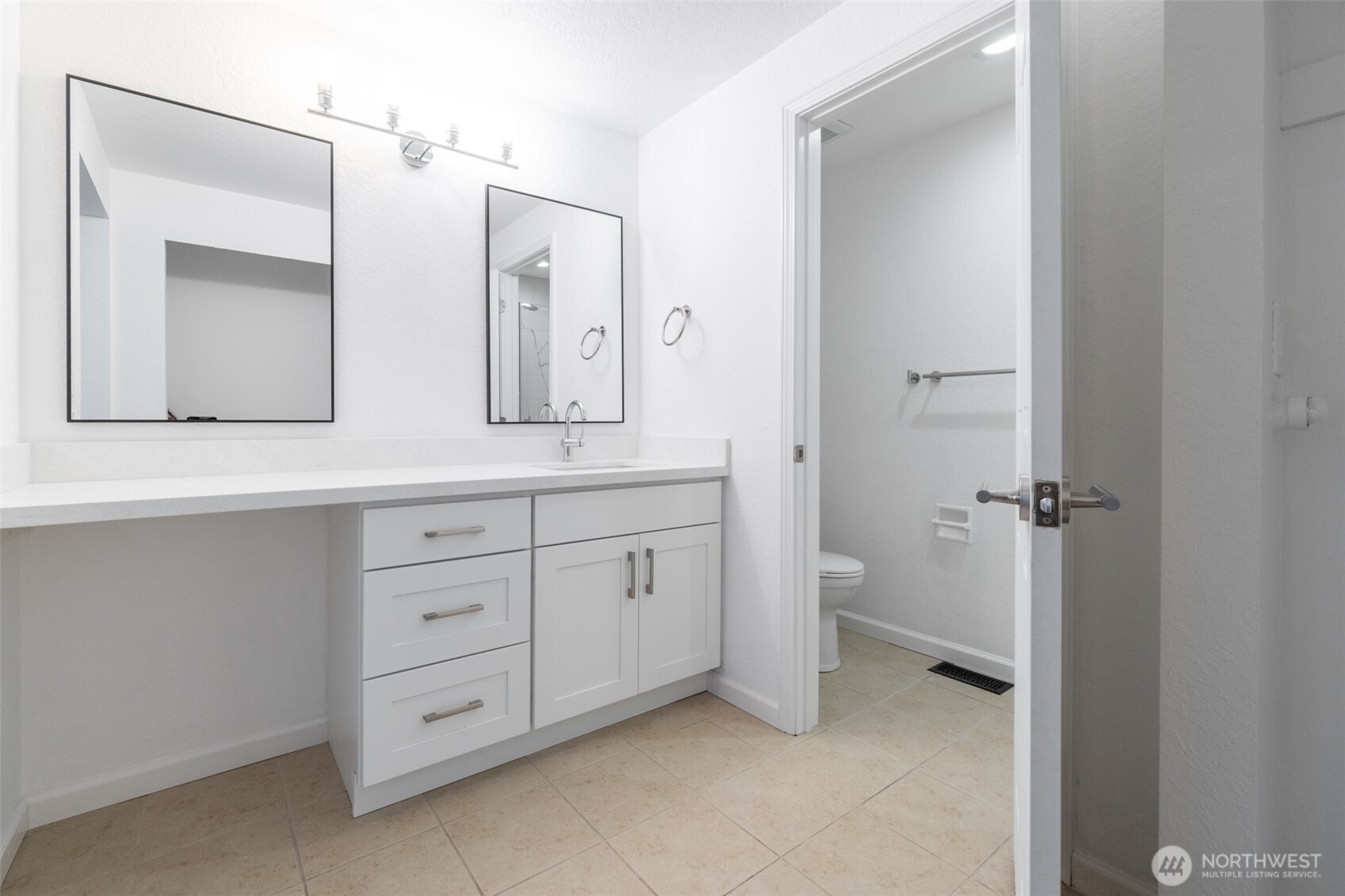 20915 80th Place Property Photo 21