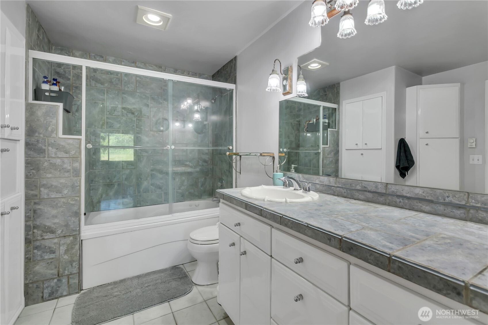 1808 Maple Lane 79 Property Photo 14