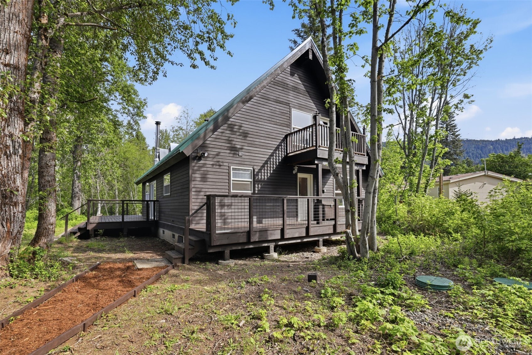 201 Pine Glen Drive Property Photo 15