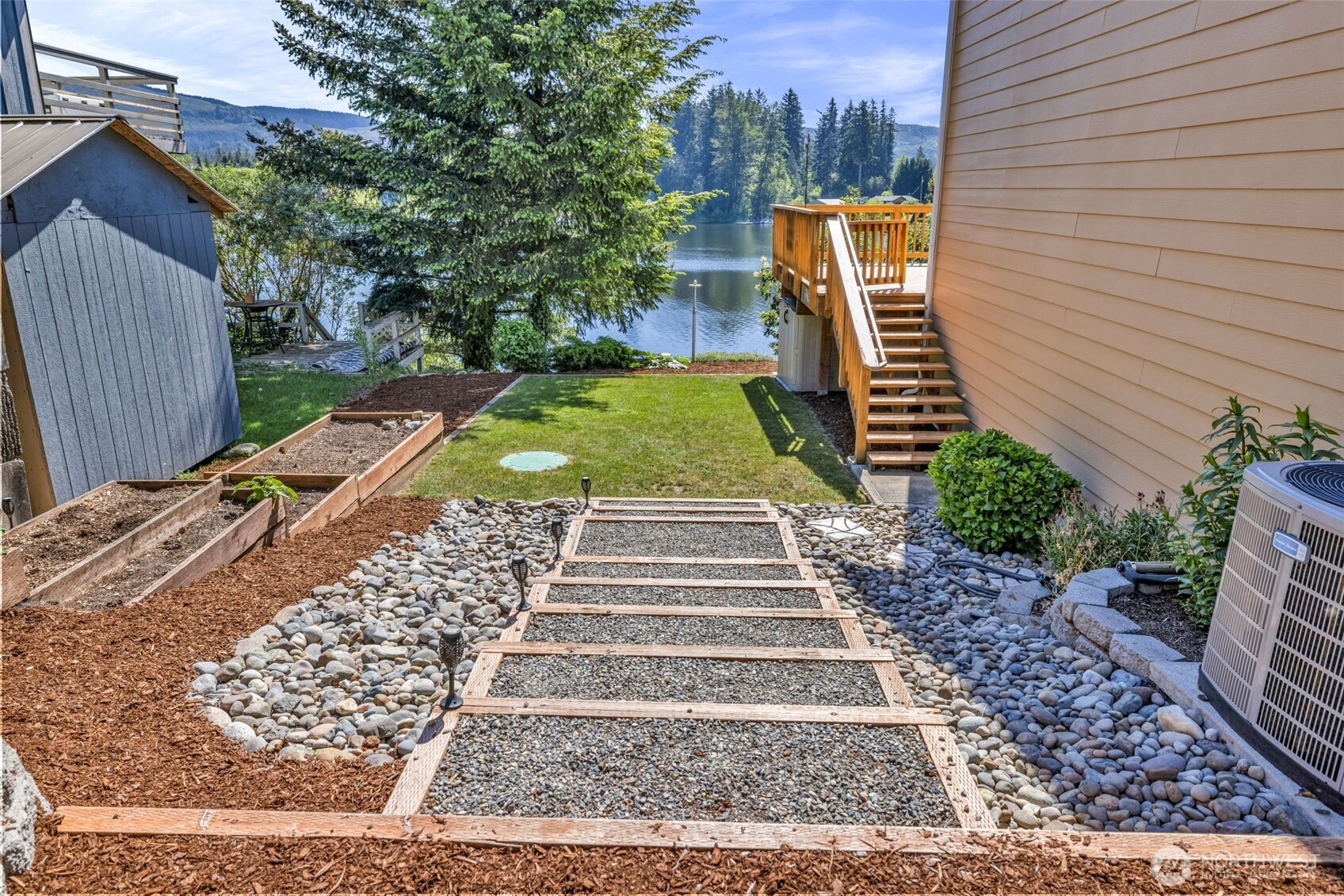 17127 Lakepoint Drive Property Photo 2