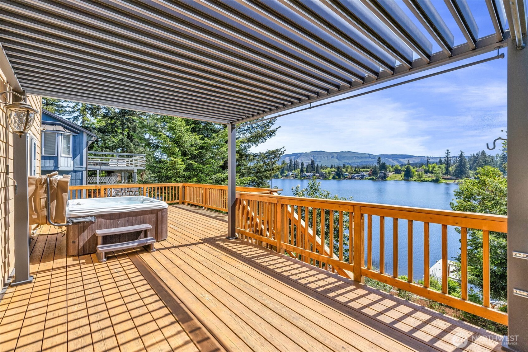 17127 Lakepoint Drive Property Photo 4