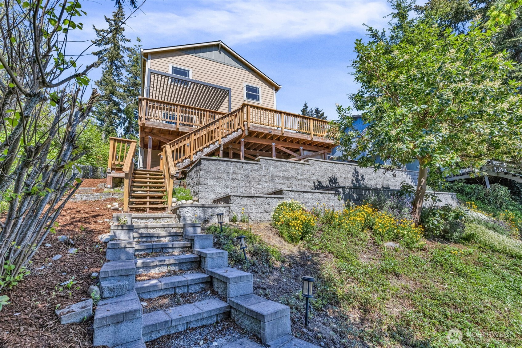 17127 Lakepoint Drive Property Photo 7