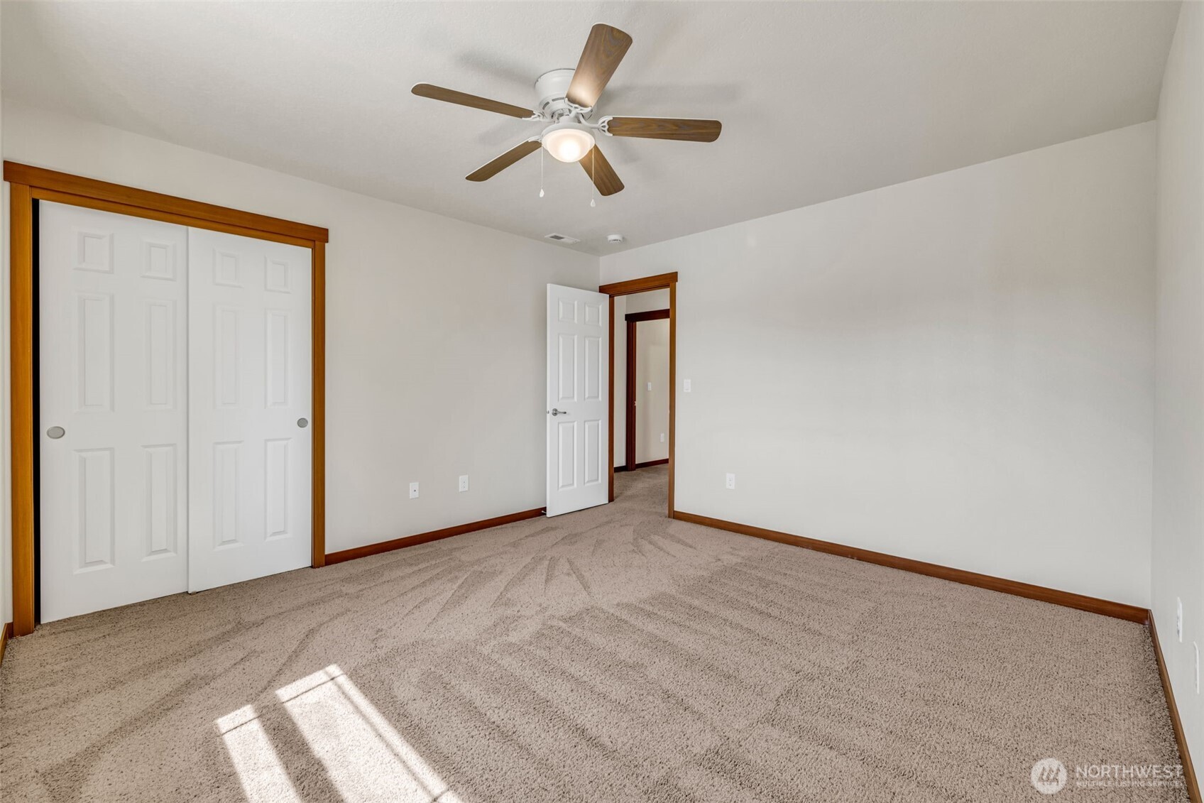 17127 Lakepoint Drive Property Photo 21