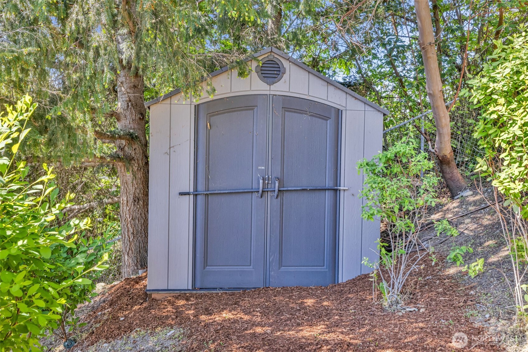 17127 Lakepoint Drive Property Photo 34