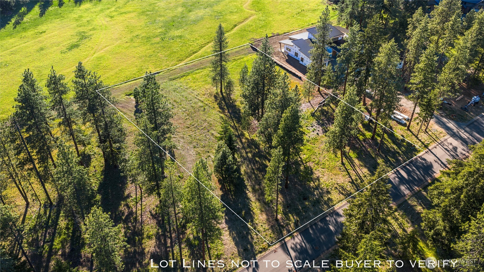 20 Domerie Park Loop Property Photo 9