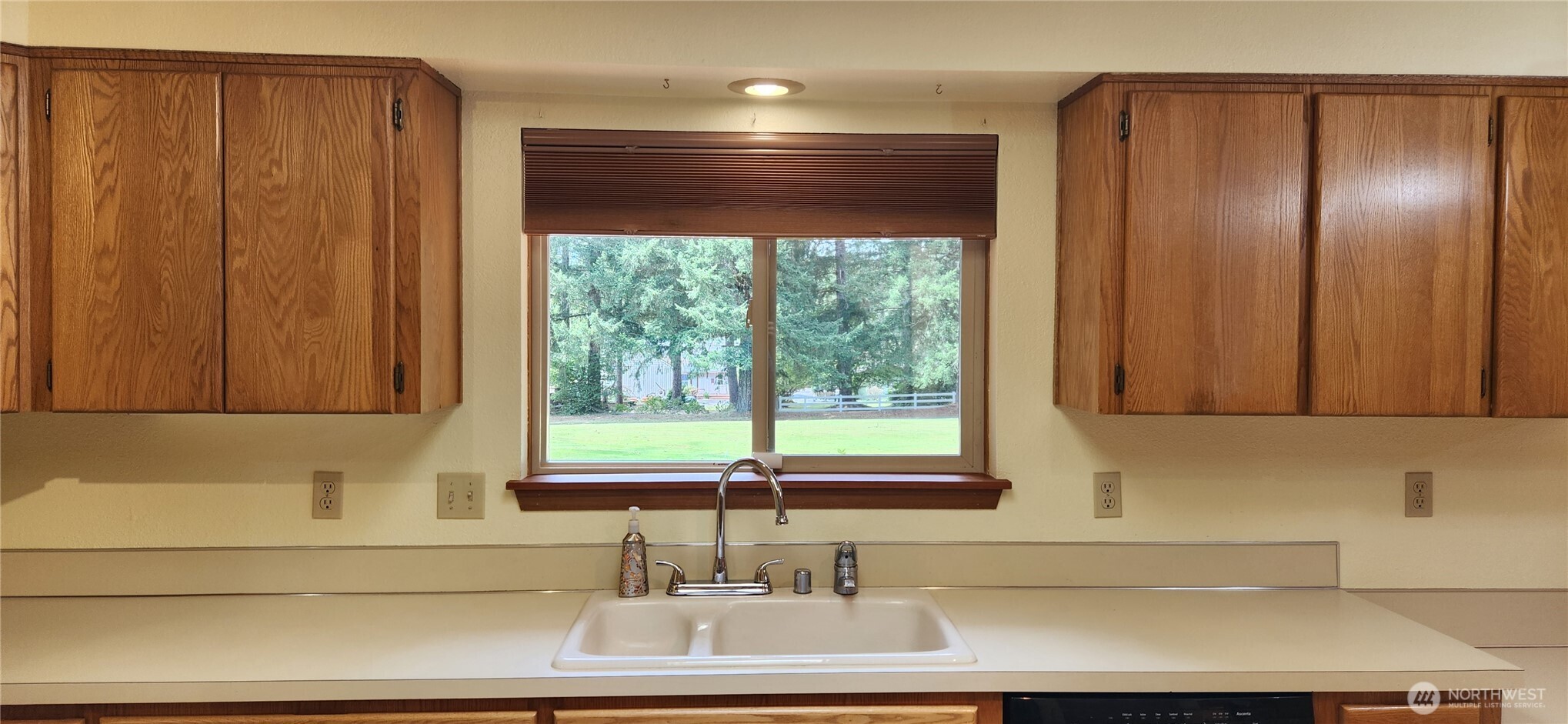 130 E Lakeland Way Property Photo 14