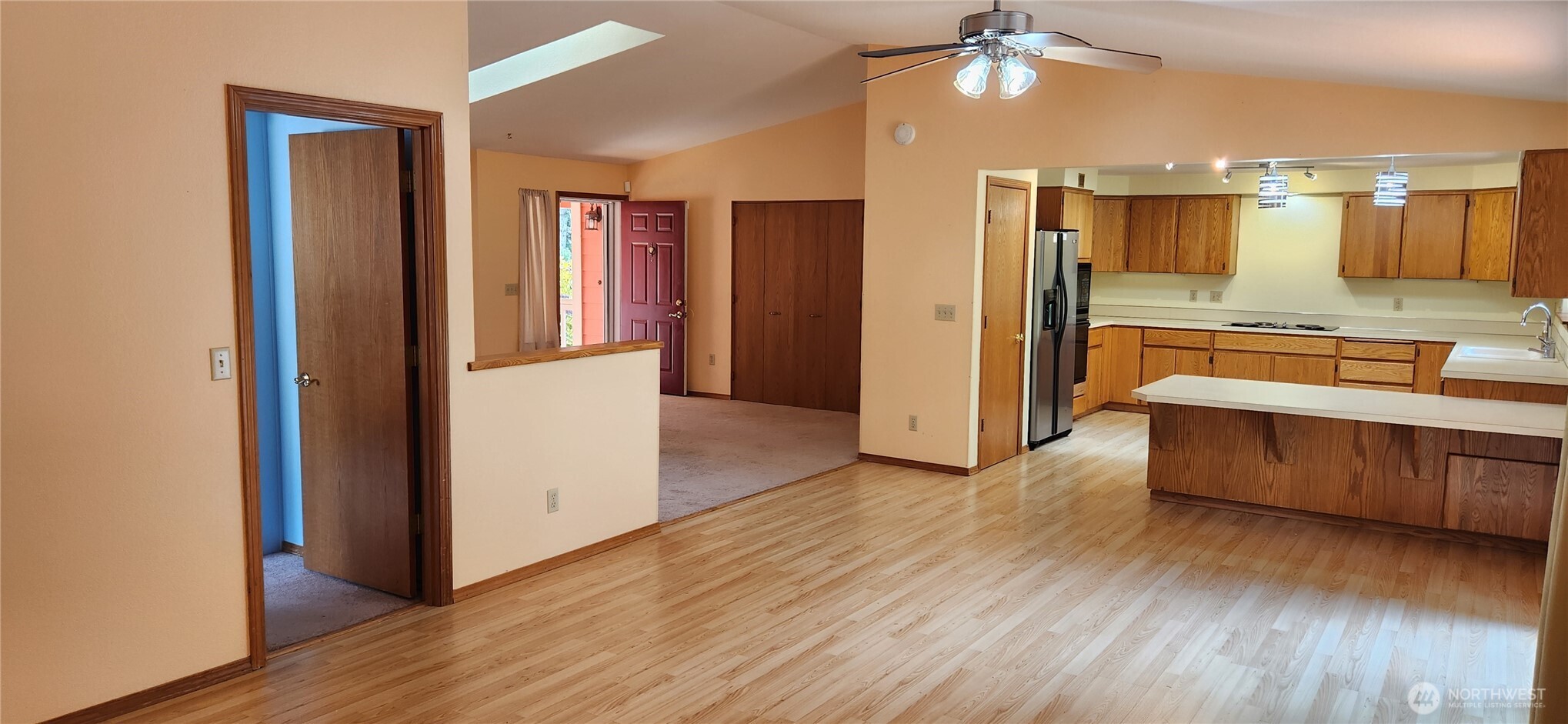 130 E Lakeland Way Property Photo 18