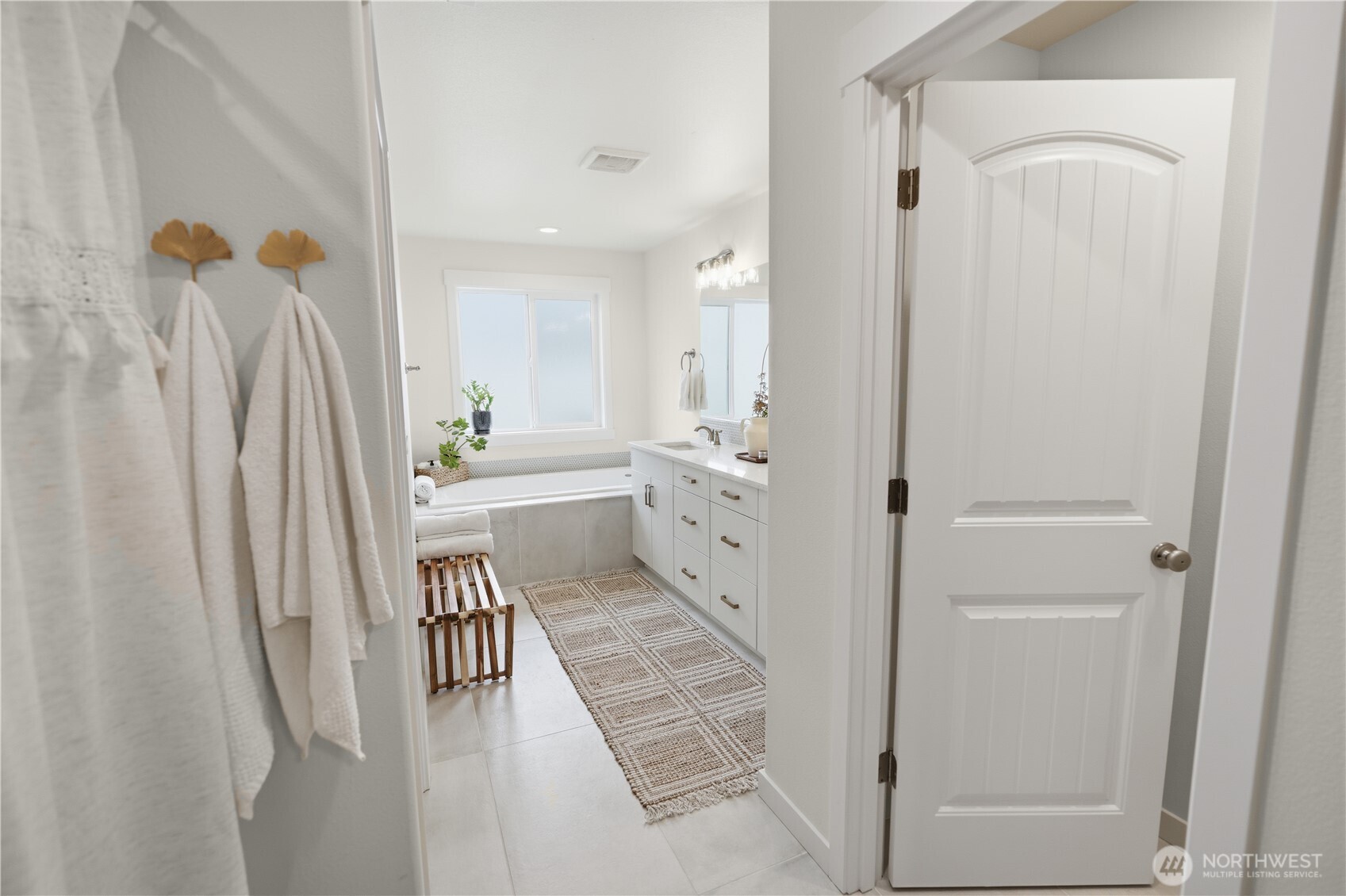 1154 7th Avenue Property Photo 18