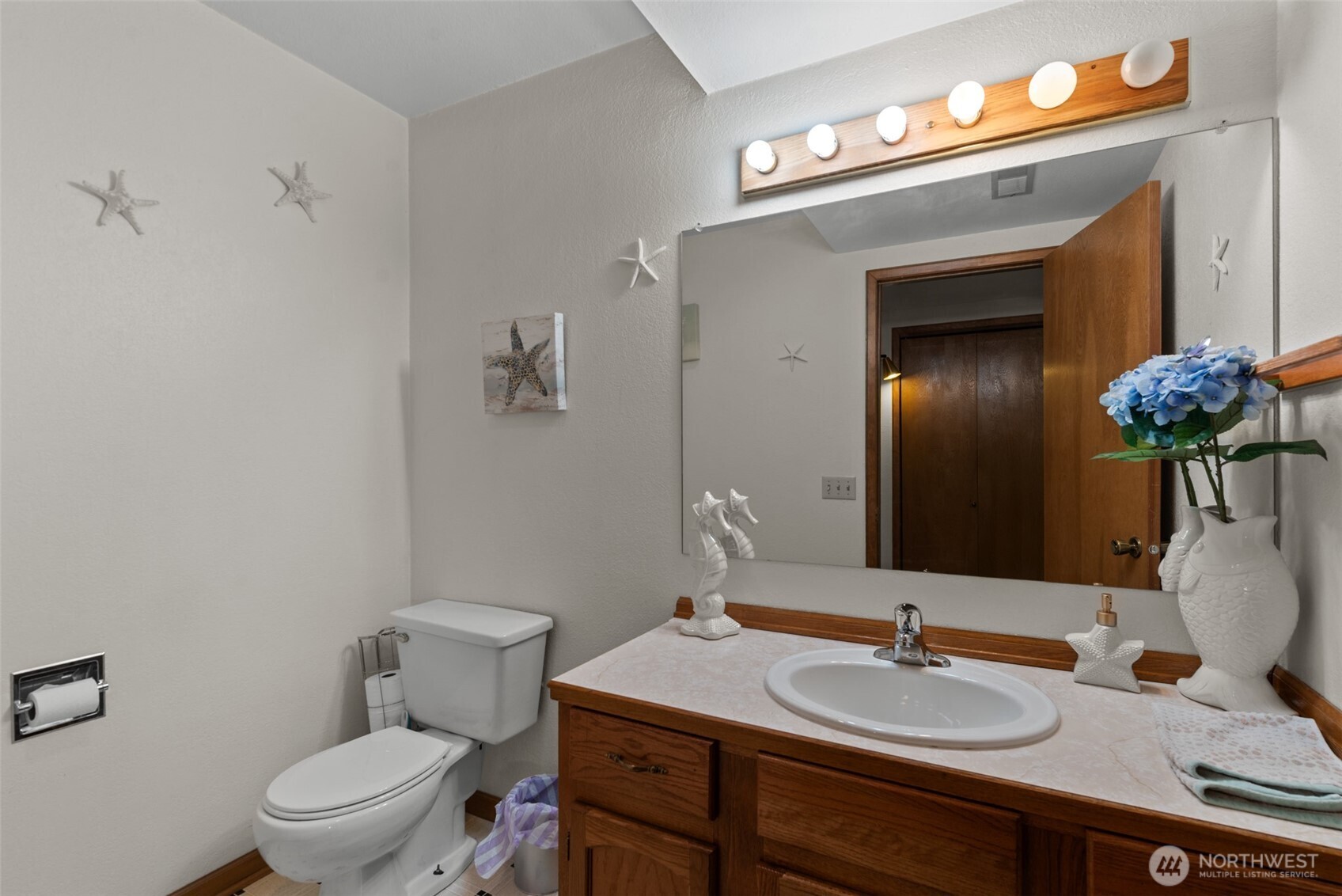 113 E Center Street A3 Property Photo 19