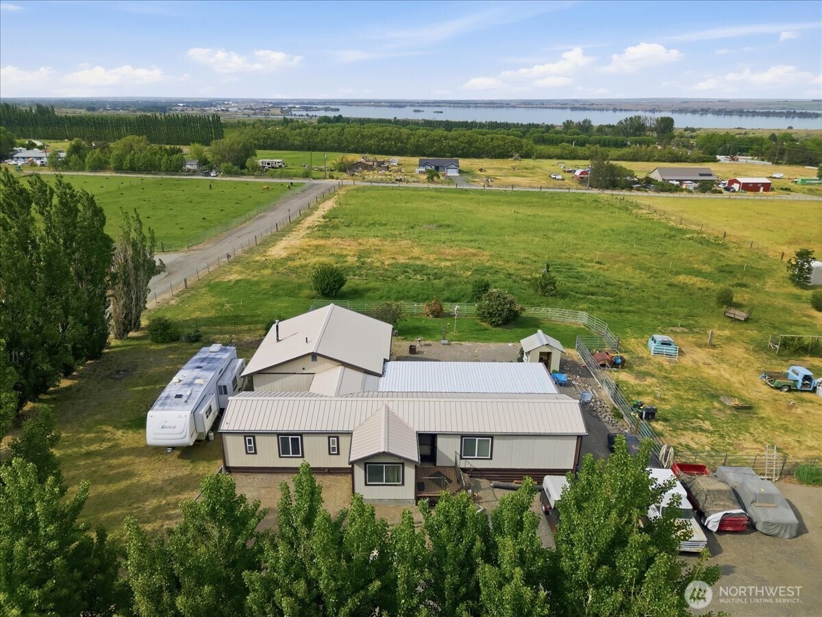 70301 S 2410 Prse Property Photo 1