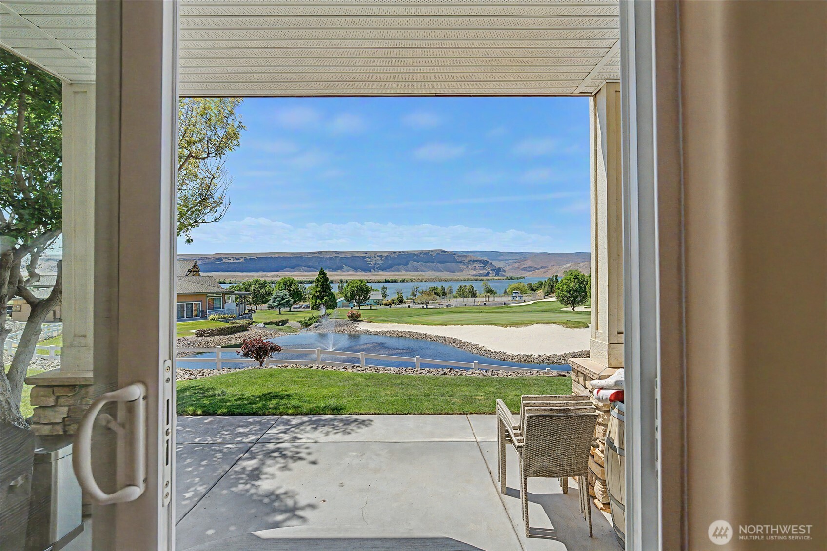23518 Sunserra Loop A05 Property Photo 1