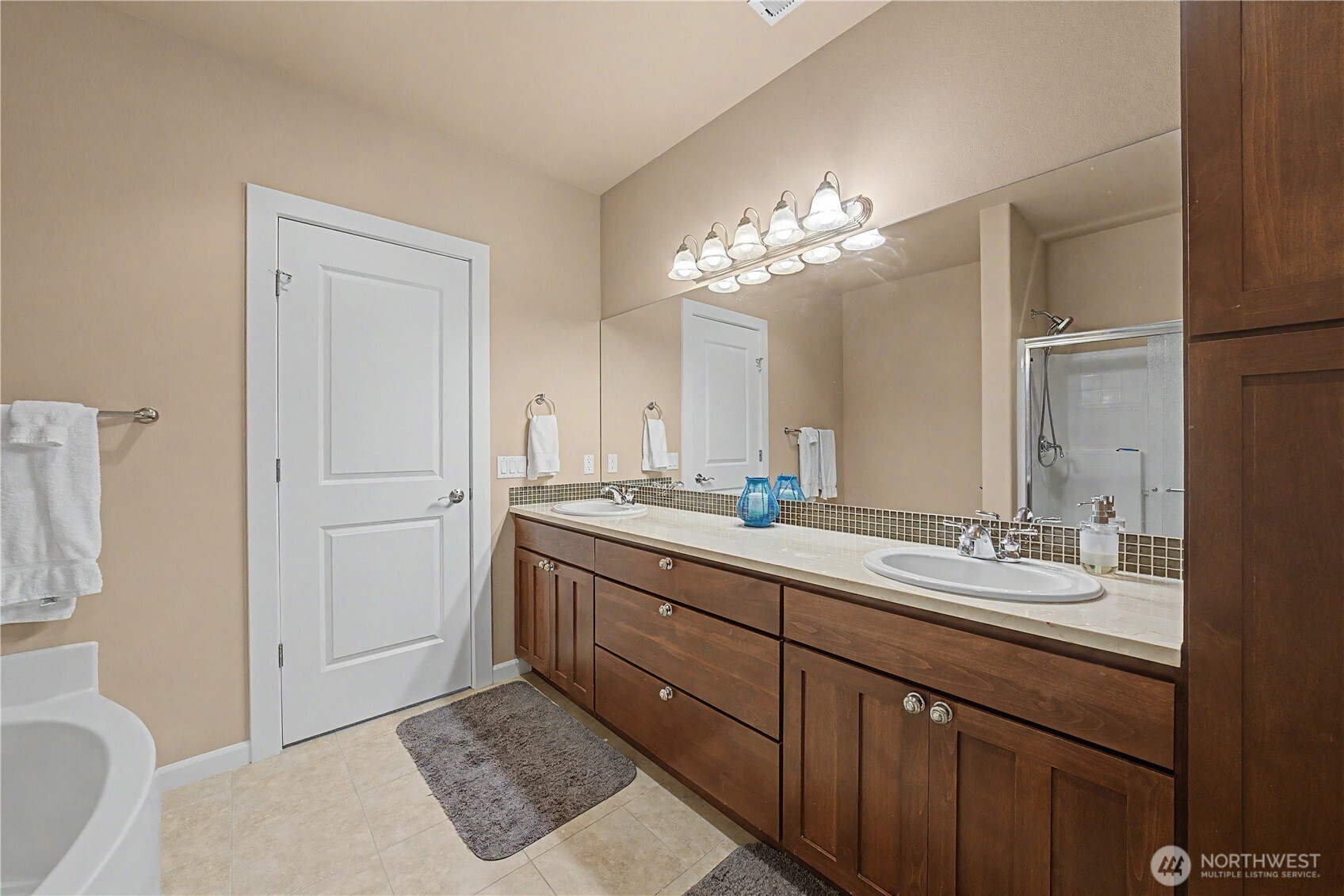 23518 Sunserra Loop A05 Property Photo 18