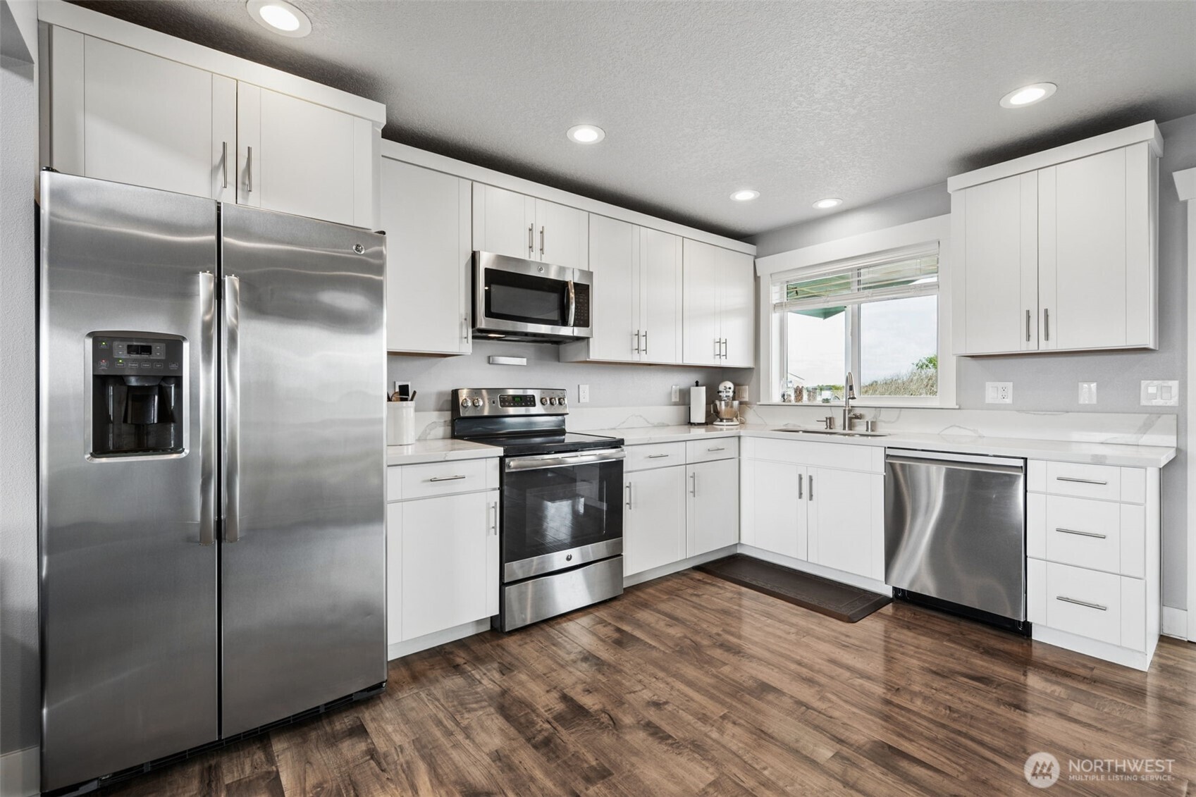 447 N Portal Loop Property Photo 6