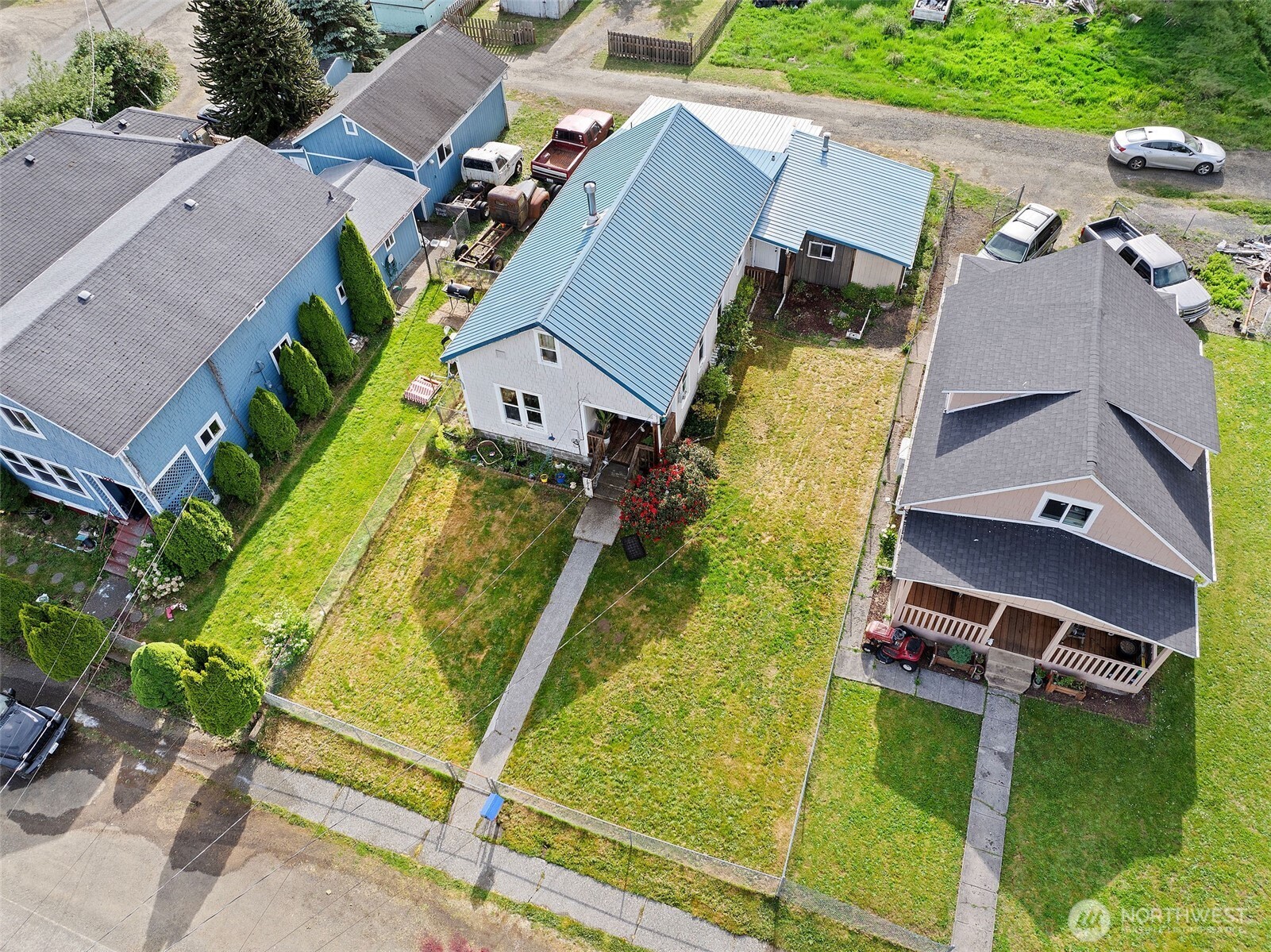 1218 Cedar Street Property Photo 4