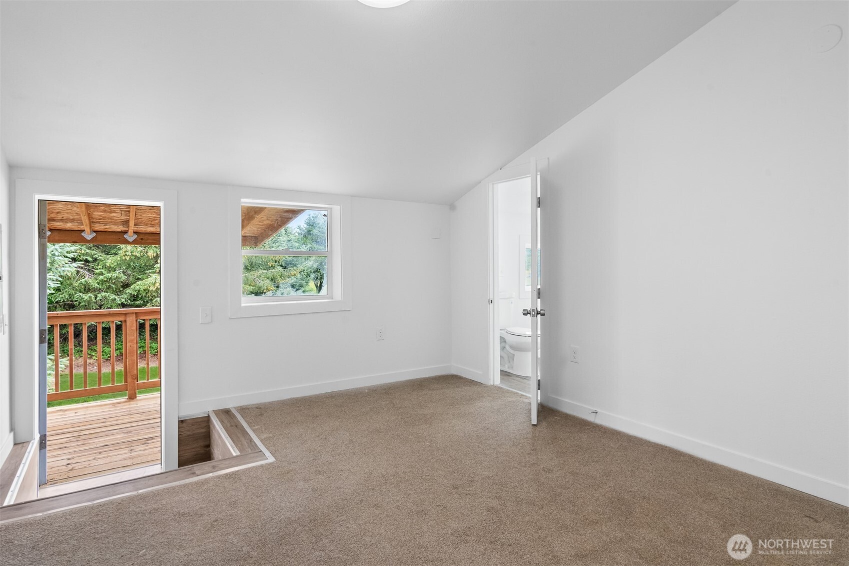 42 N First Street Property Photo 5