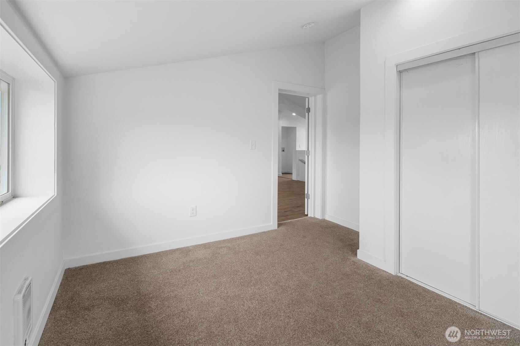 42 N First Street Property Photo 11