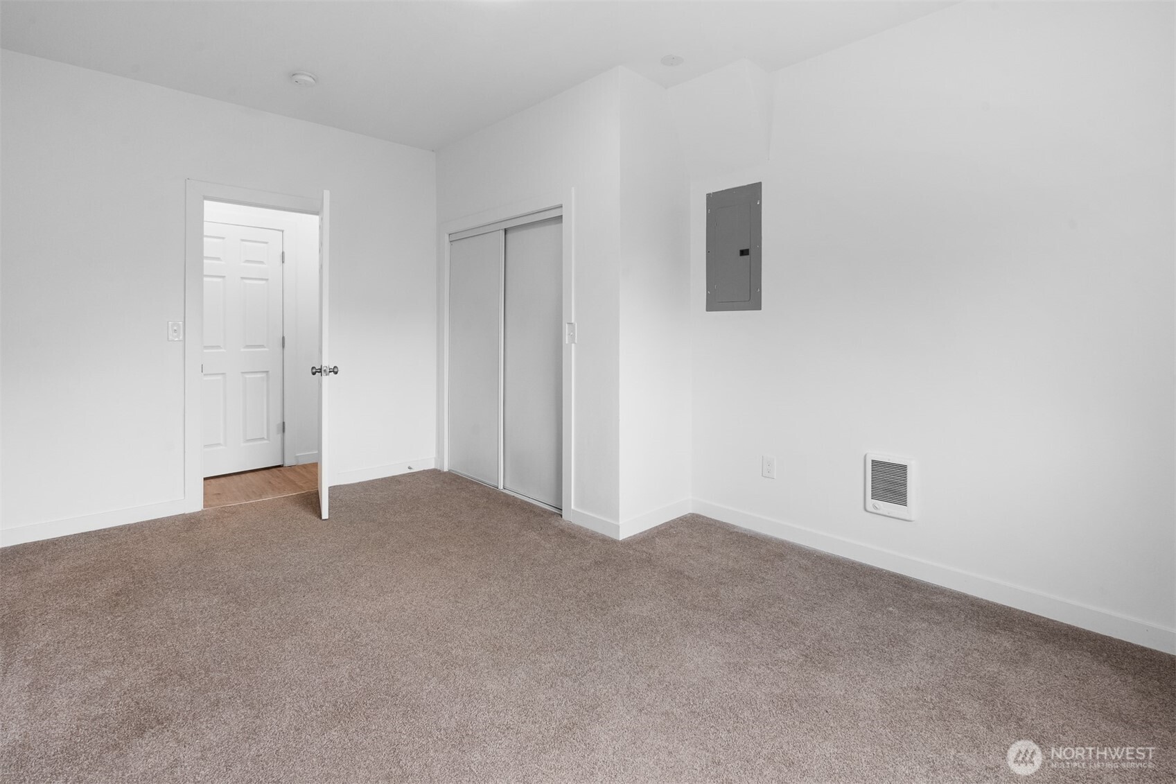 42 N First Street Property Photo 23