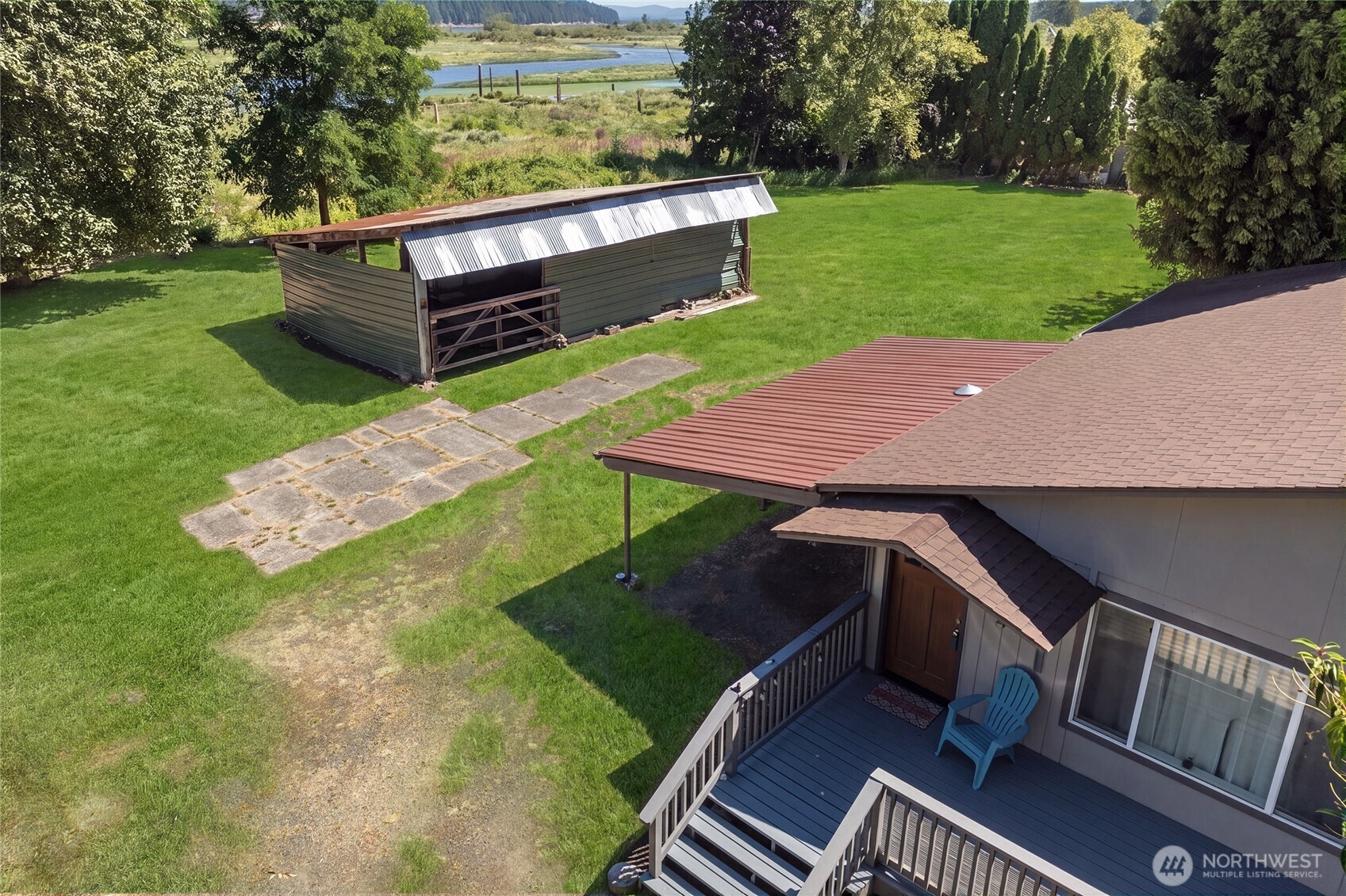 369 E Birnie Slough Road Property Photo 2