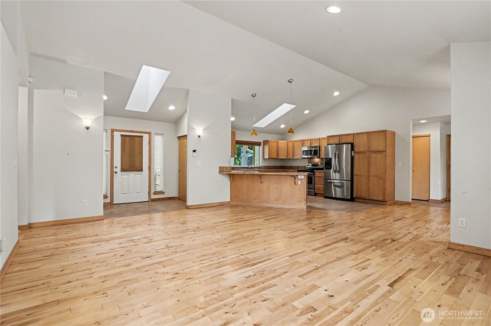 150 E Shadow Lane Property Photo 10