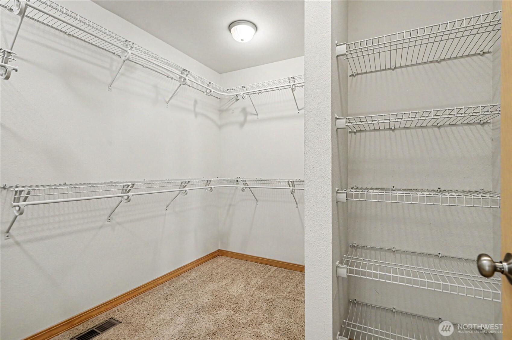 150 E Shadow Lane Property Photo 14