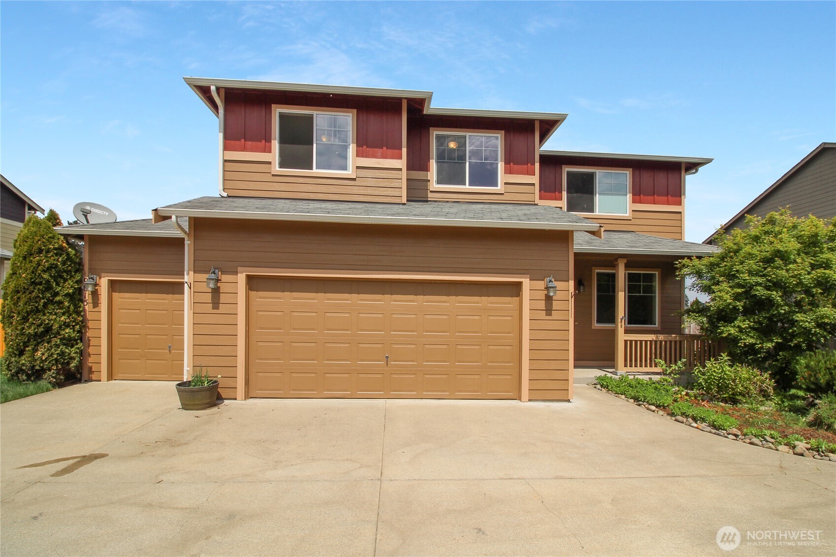 9815 198th Street Property Photo 1
