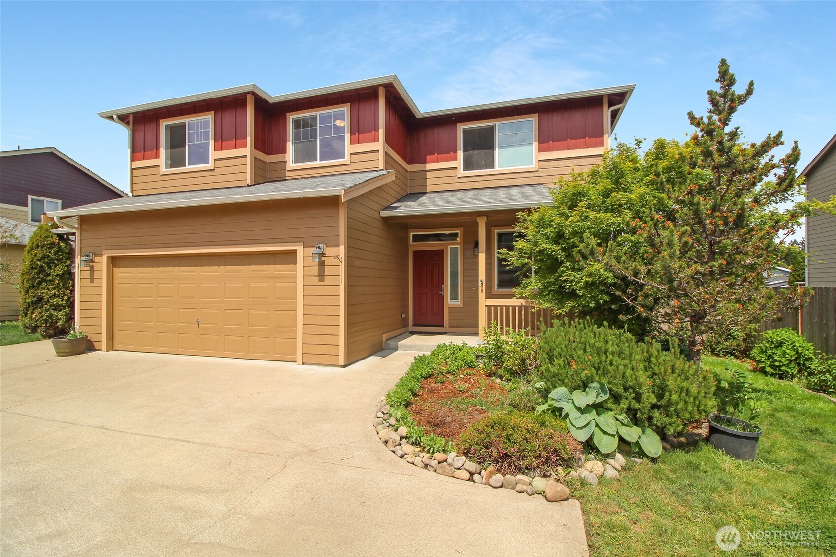 9815 198th Street Property Photo 3