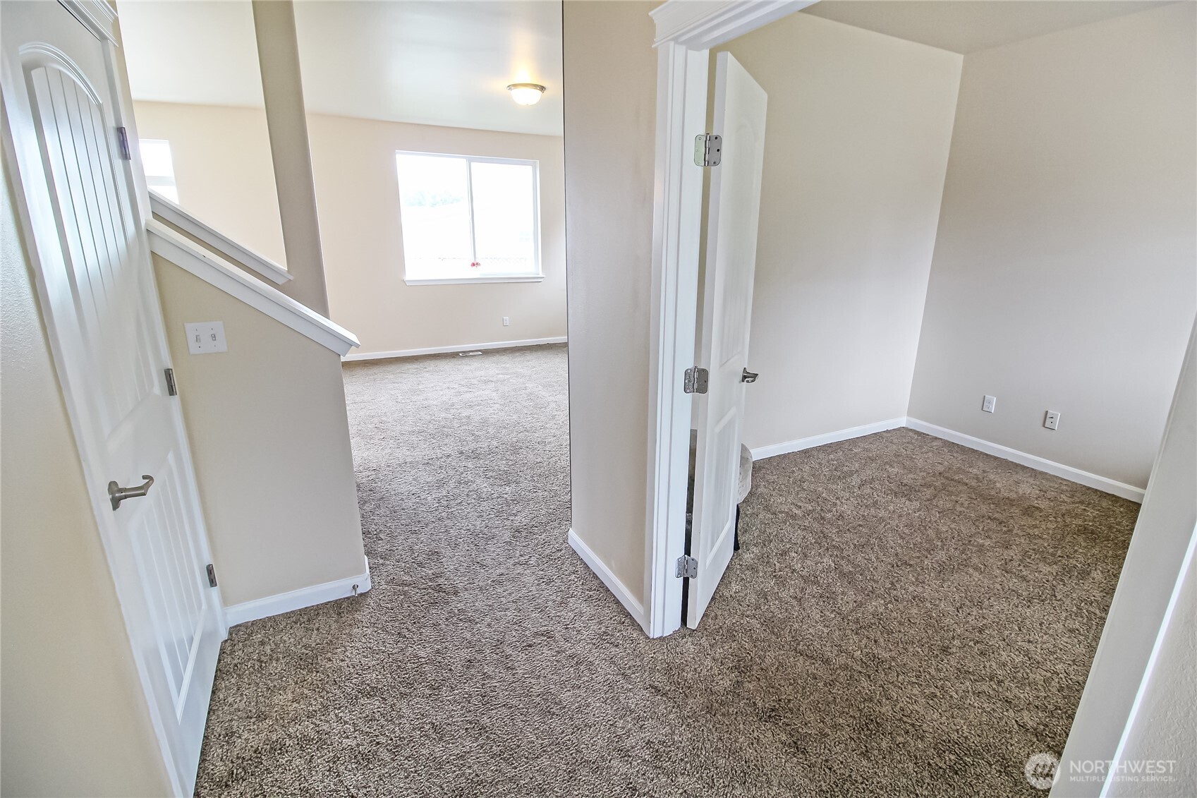 9815 198th Street Property Photo 4