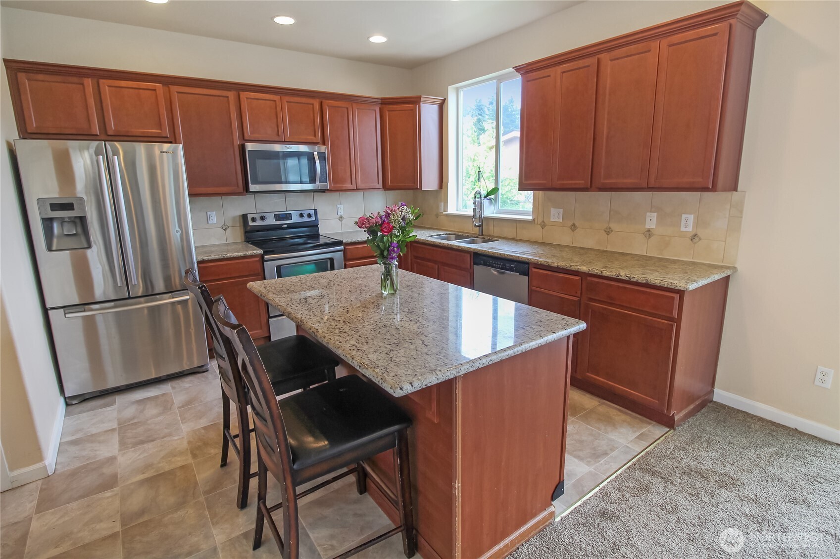 9815 198th Street Property Photo 10