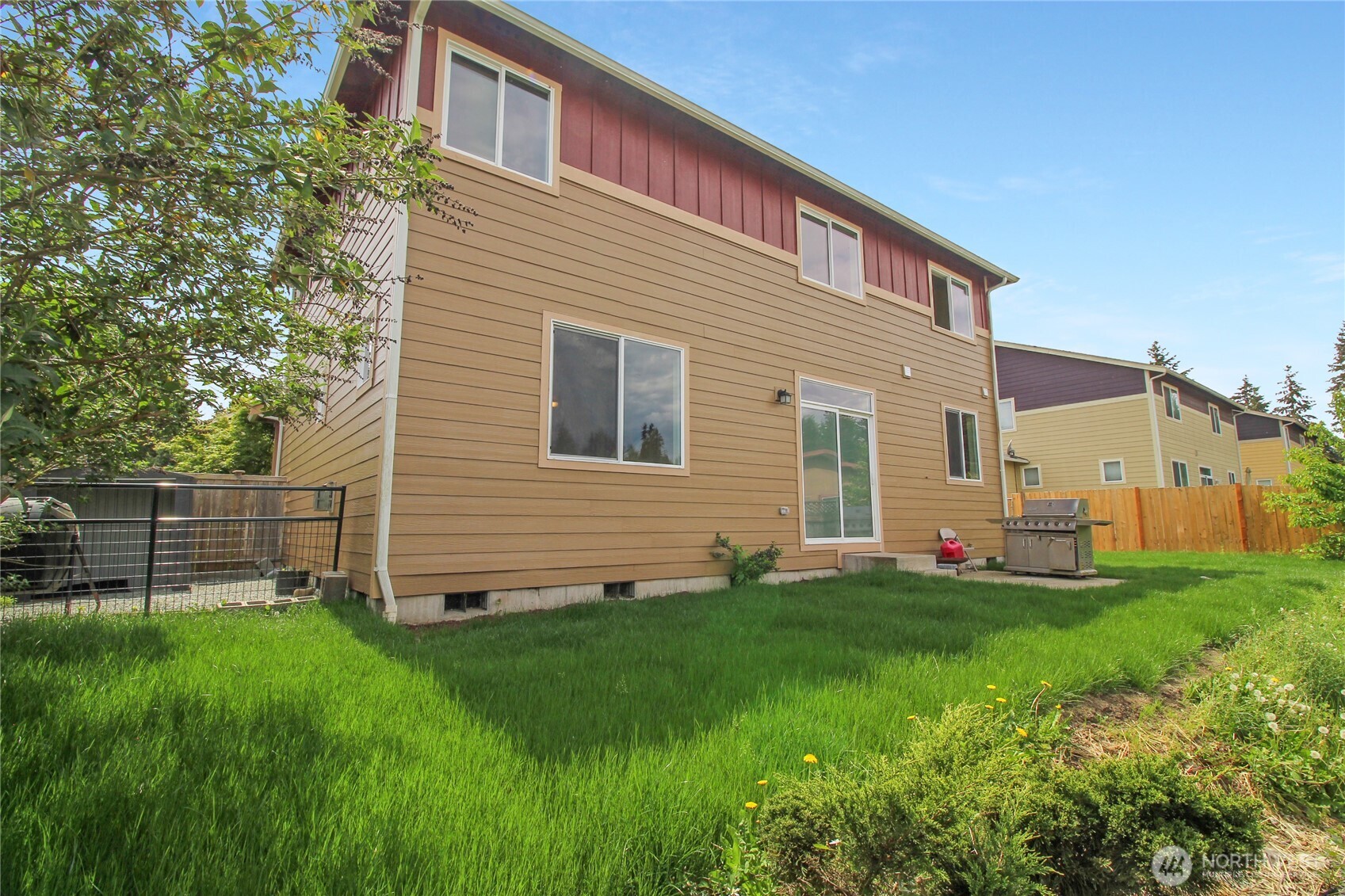9815 198th Street Property Photo 25