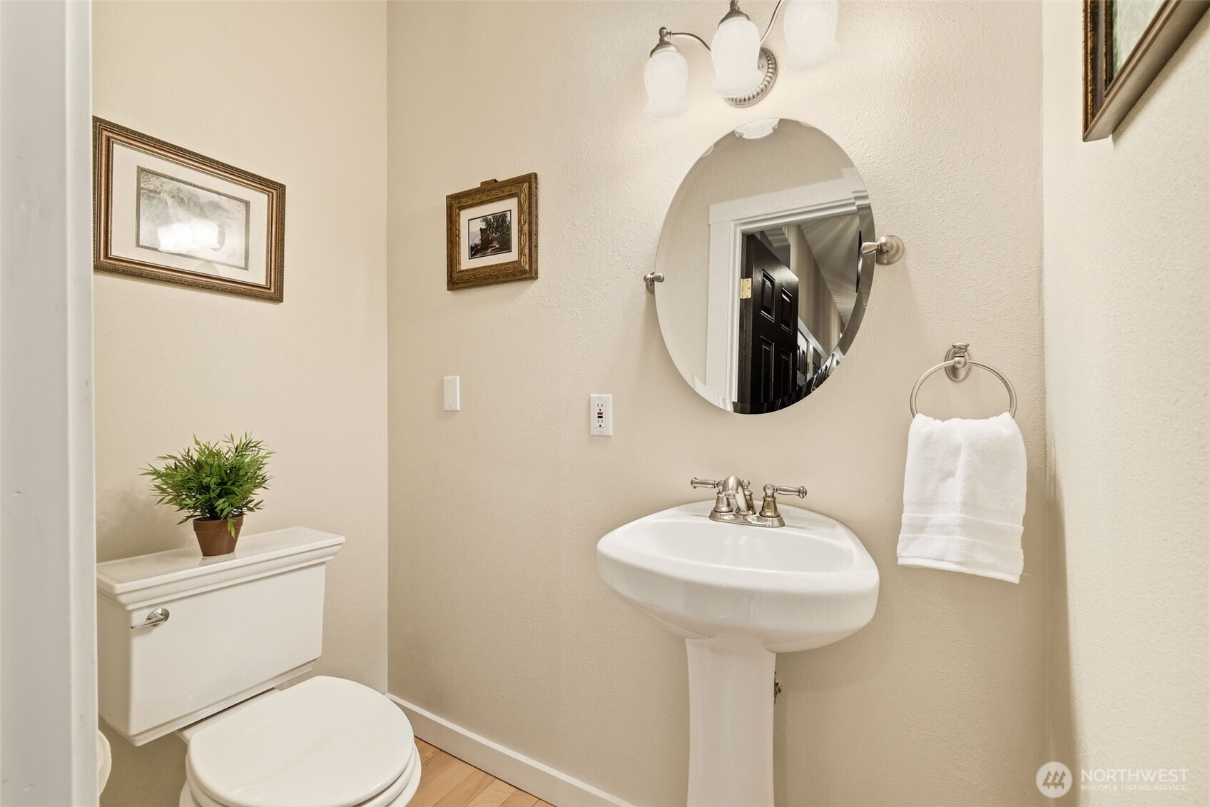 5578 Broad View Avenue Property Photo 23