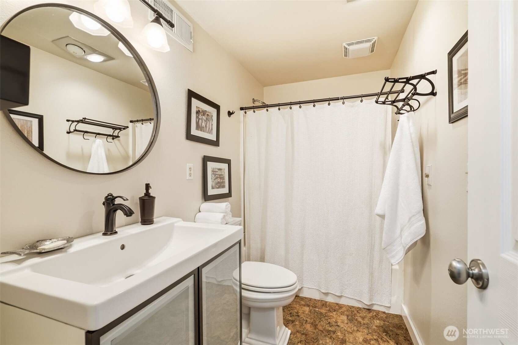 5578 Broad View Avenue Property Photo 32