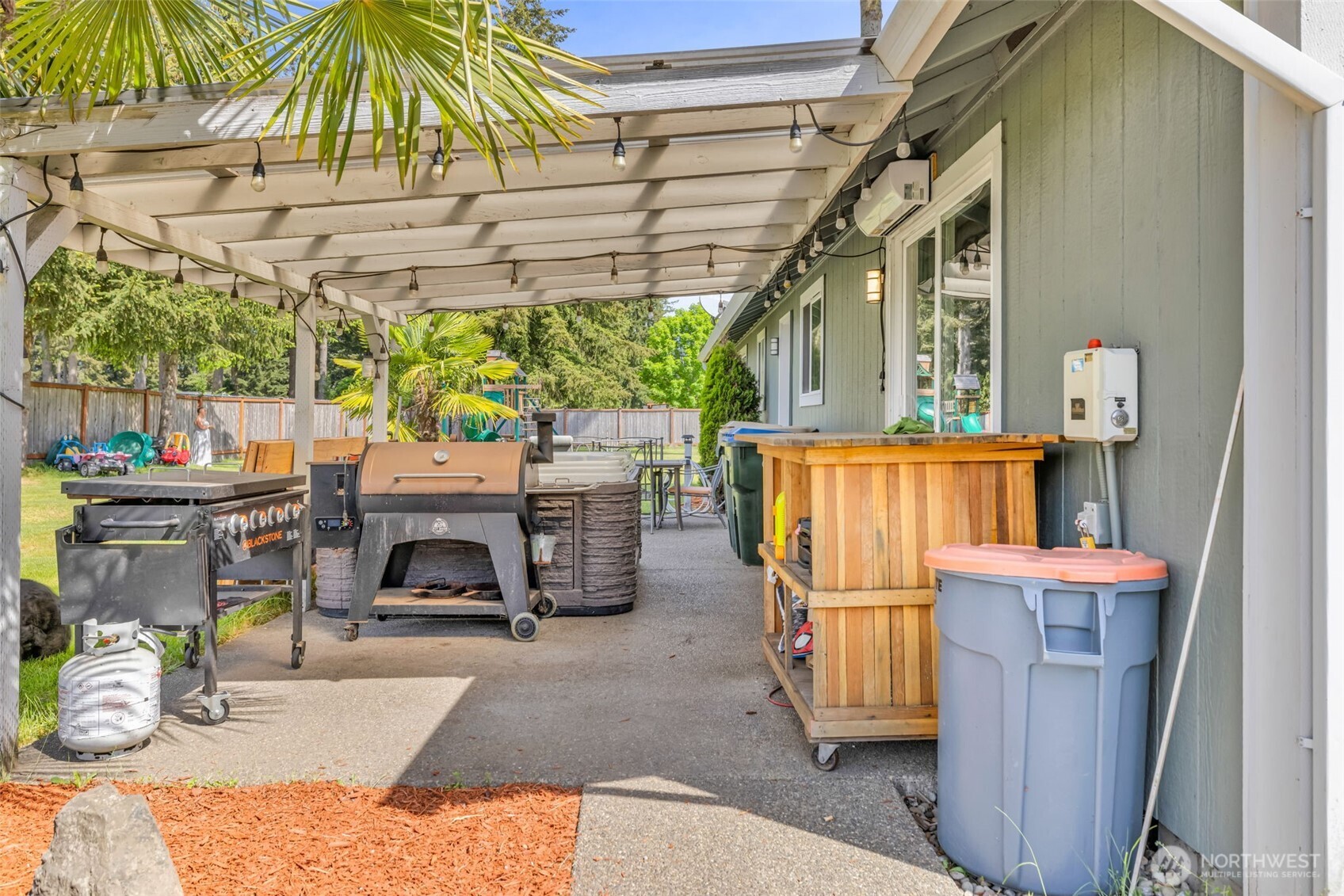 10313 School Land Road Property Photo 6